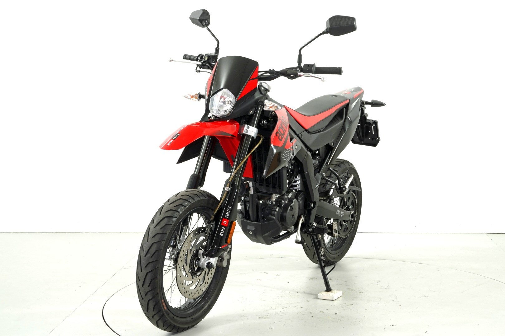 APRILIA SX 125 ABS-showroom-element-2