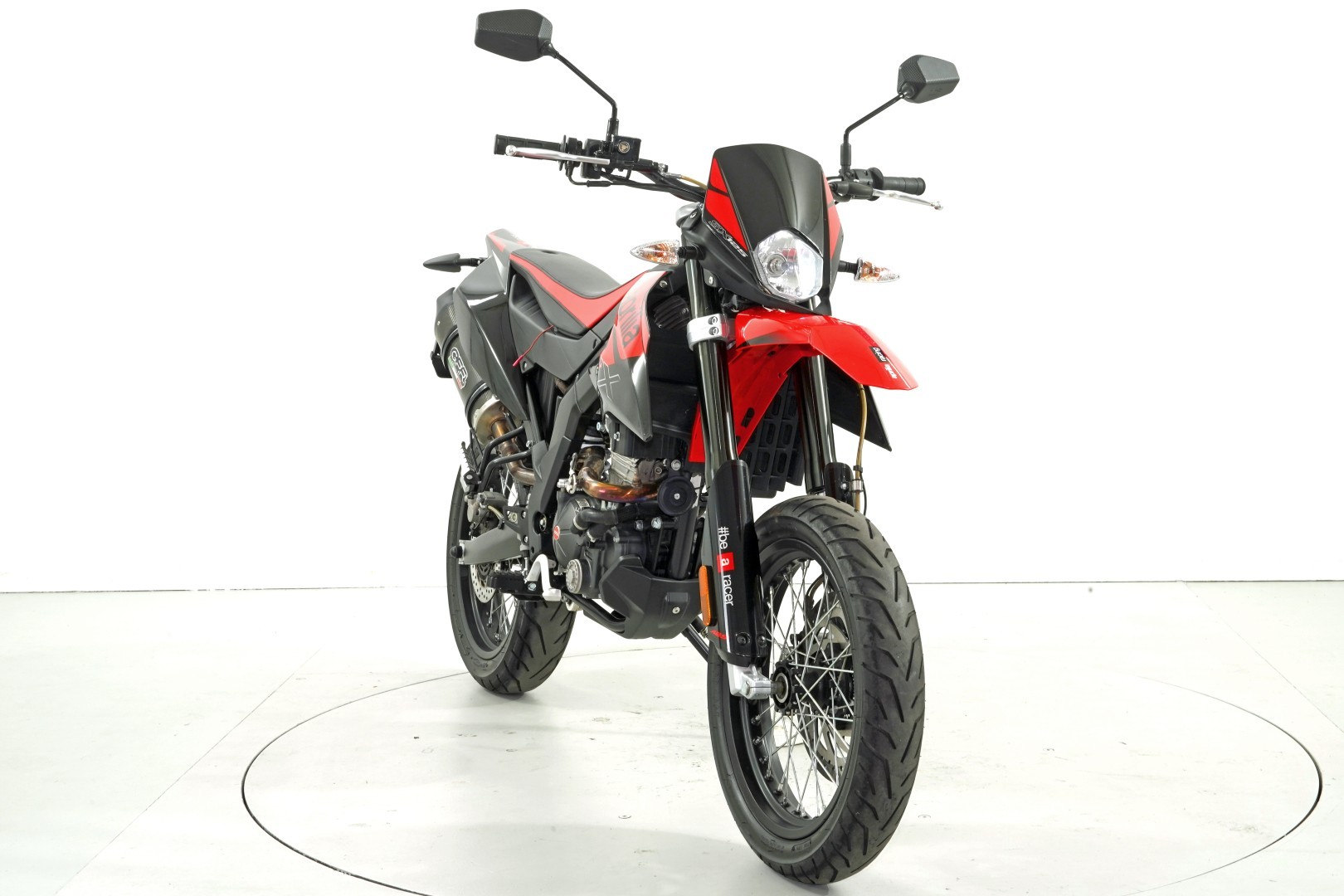 APRILIA SX 125 ABS-showroom-element-1