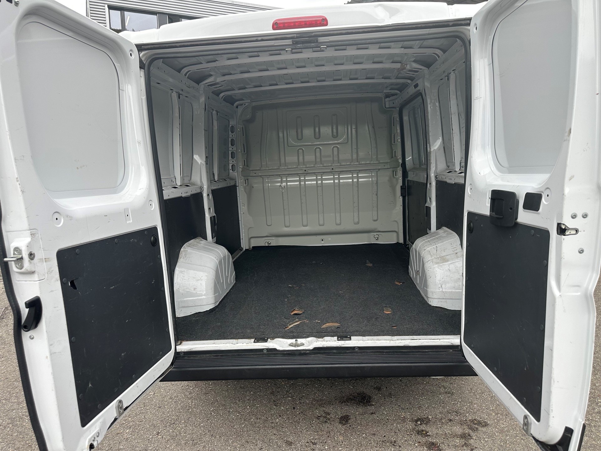 CITROEN Jumper 30 2.2 BlueHDi 120 Club L1H1-image-7