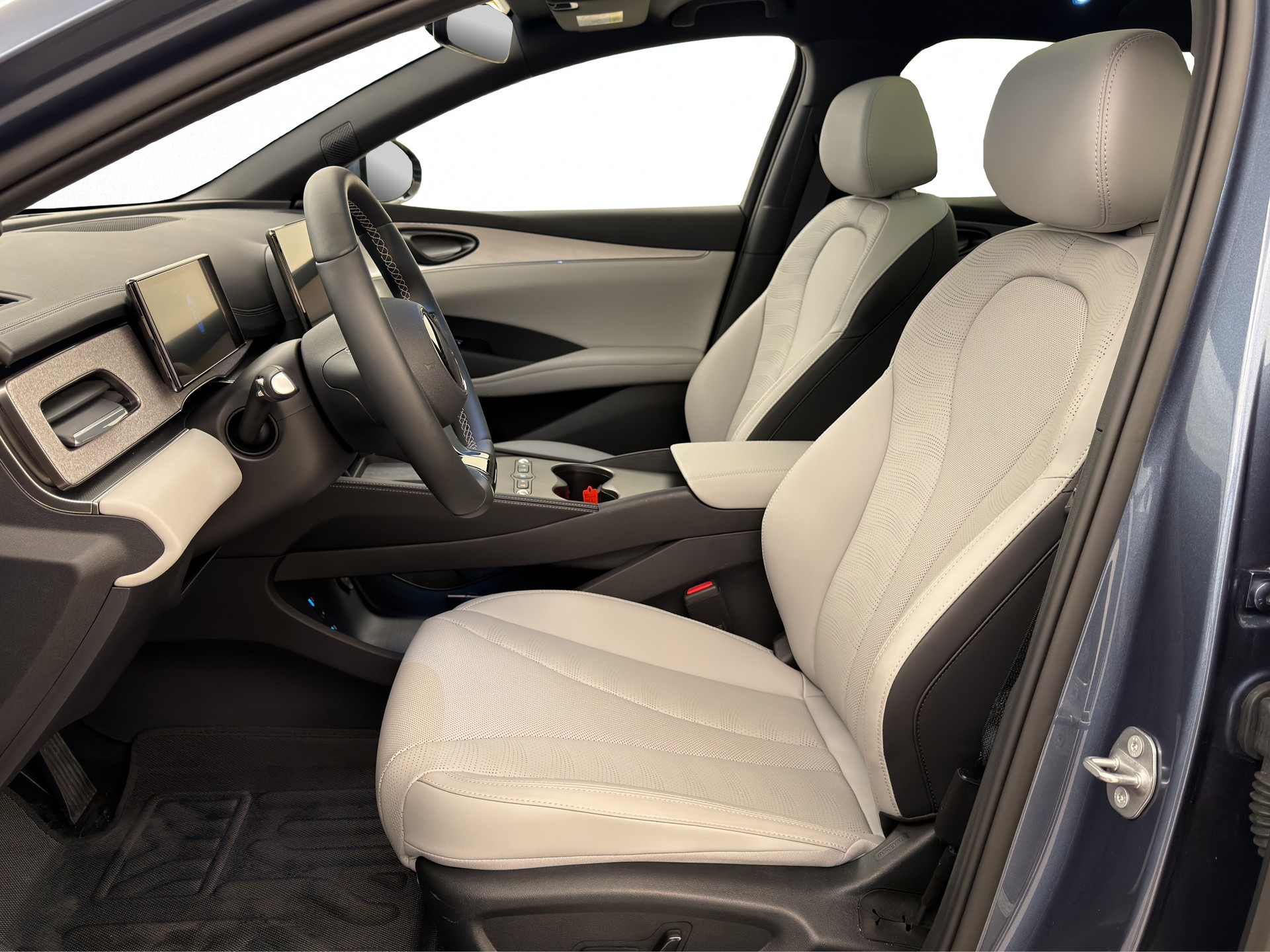 BYD Seal 6 DM-i Touring Comfort Lite-image-5