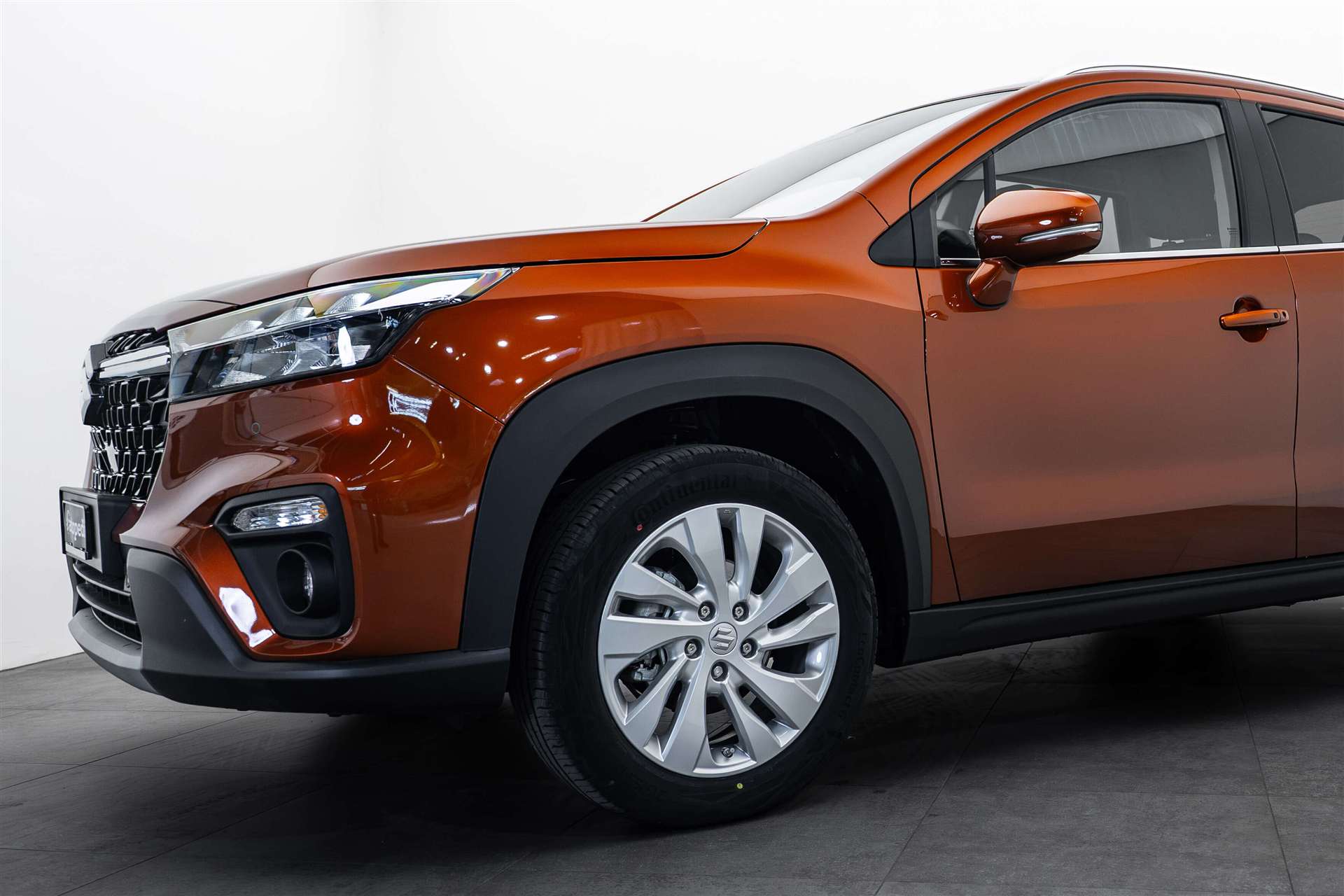 SUZUKI SUZUKI S-Cross 1.4 16V Compact 4WD MHD Automat-image-1