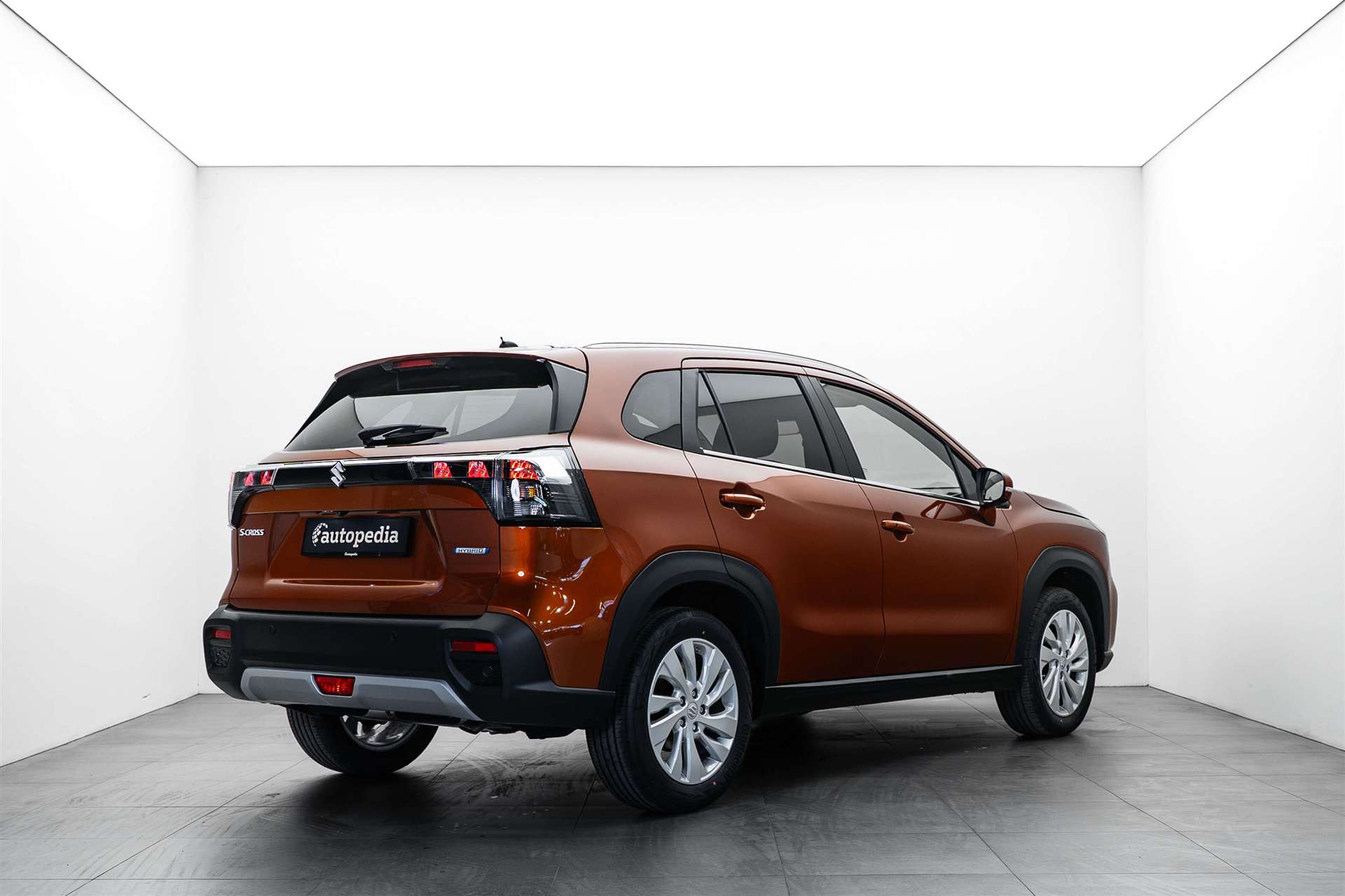 SUZUKI SUZUKI S-Cross 1.4 16V Compact 4WD MHD Automat-image-2