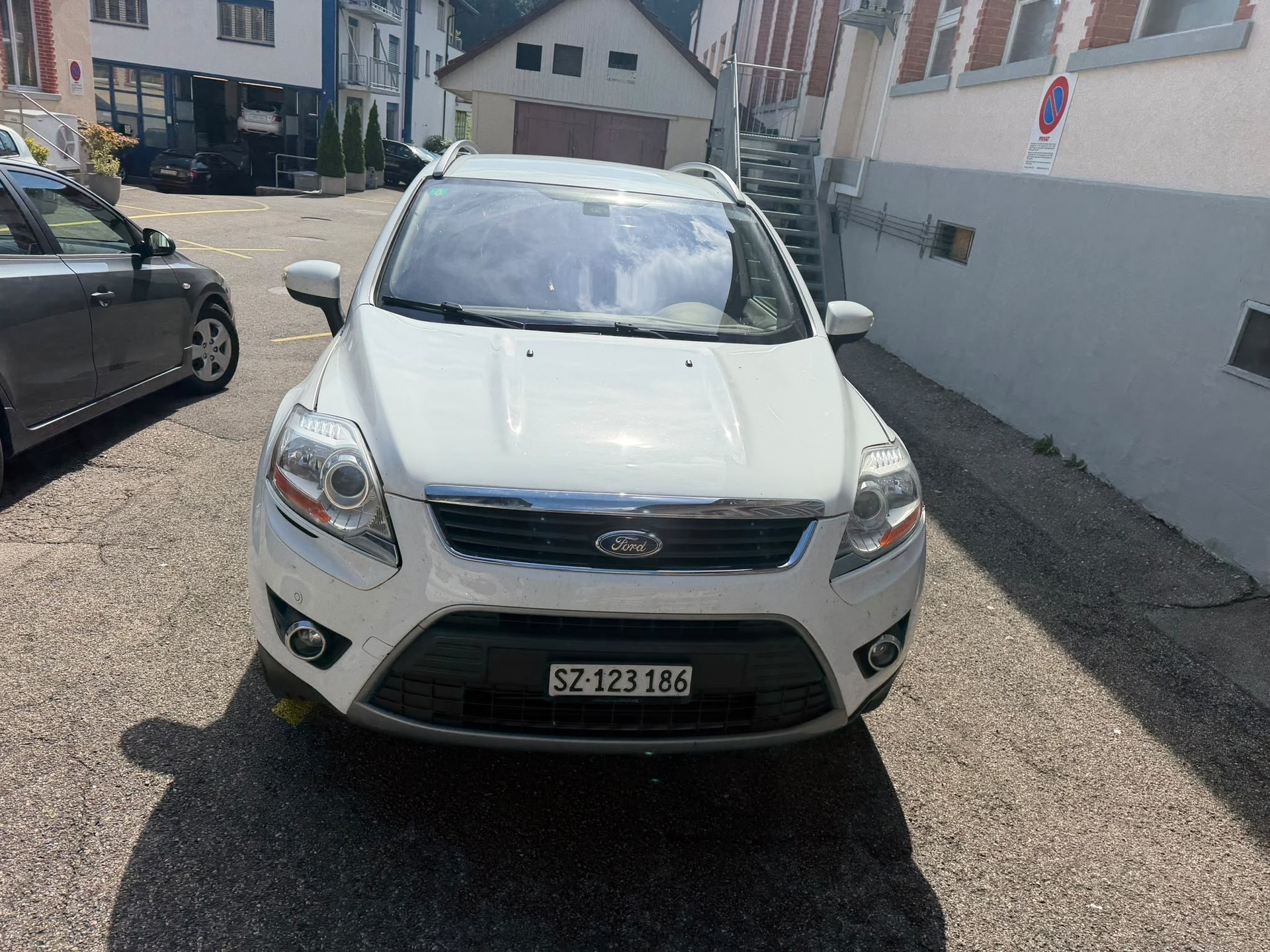FORD Kuga 2.0 TDCi Titanium 4WD PowerShift-image-1