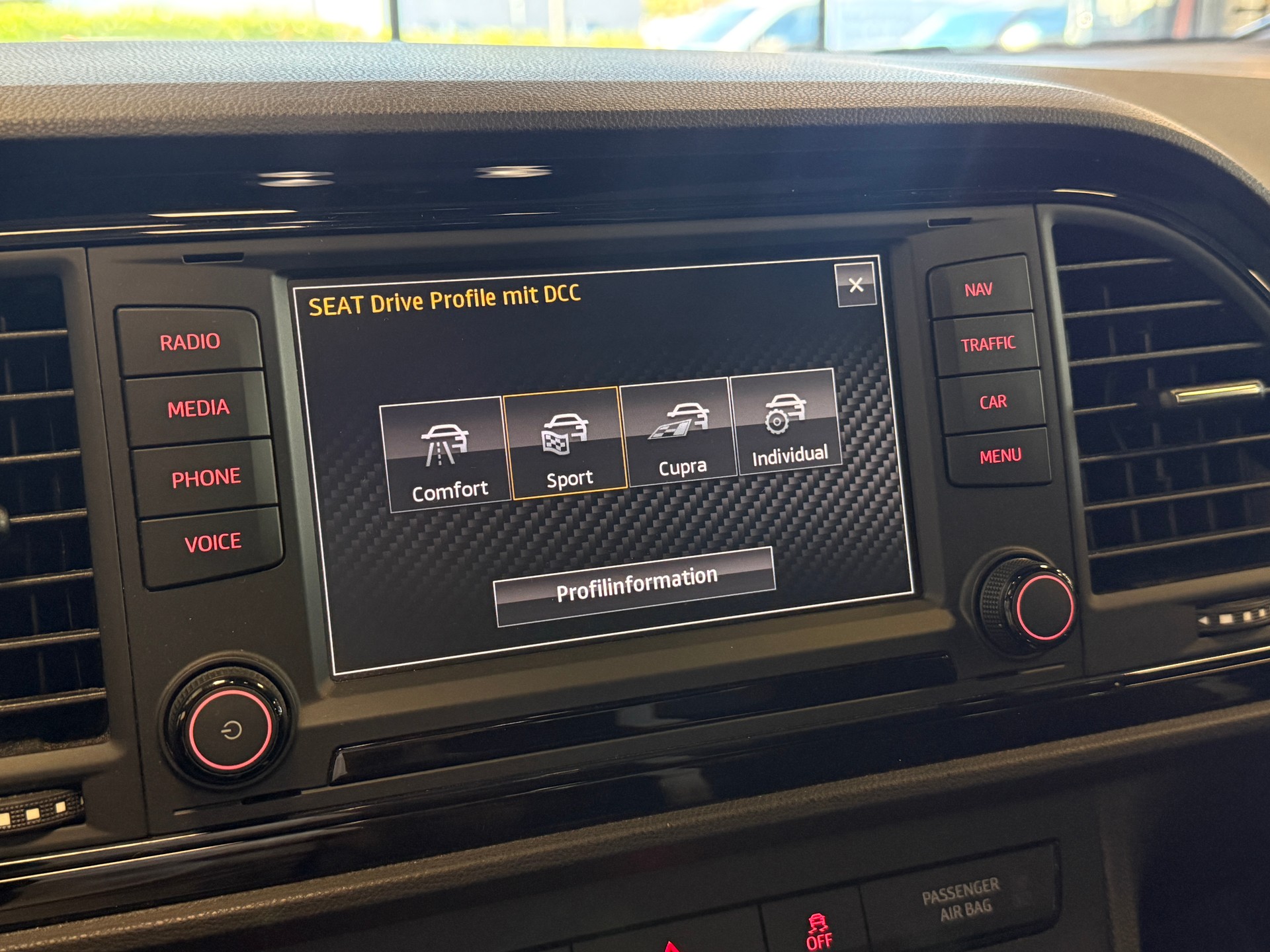 SEAT Leon 2.0 TSI Cupra 280 DSG *Panoramaglasdach*-image-6