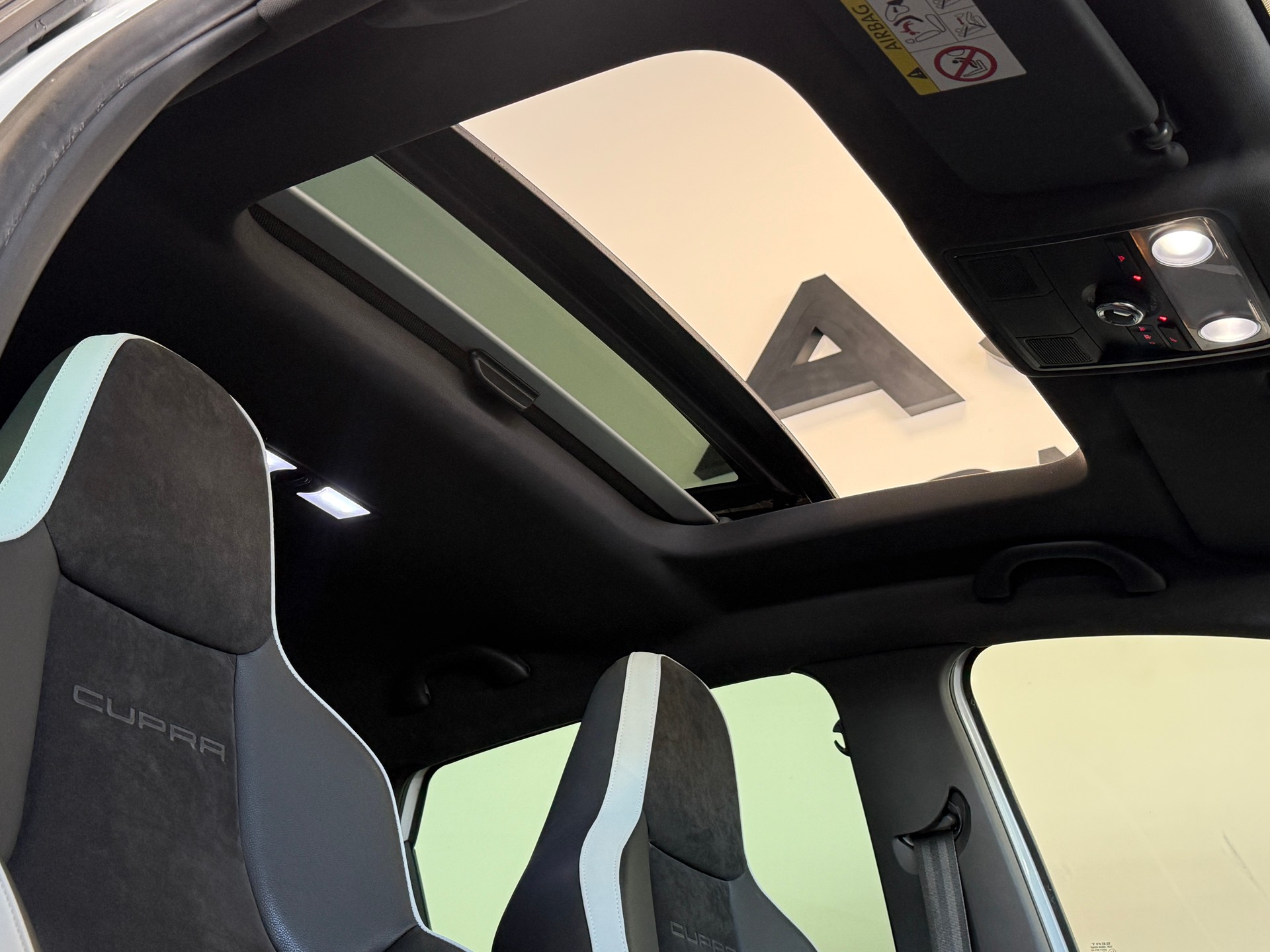 SEAT Leon 2.0 TSI Cupra 280 DSG *Panoramaglasdach*-image-10