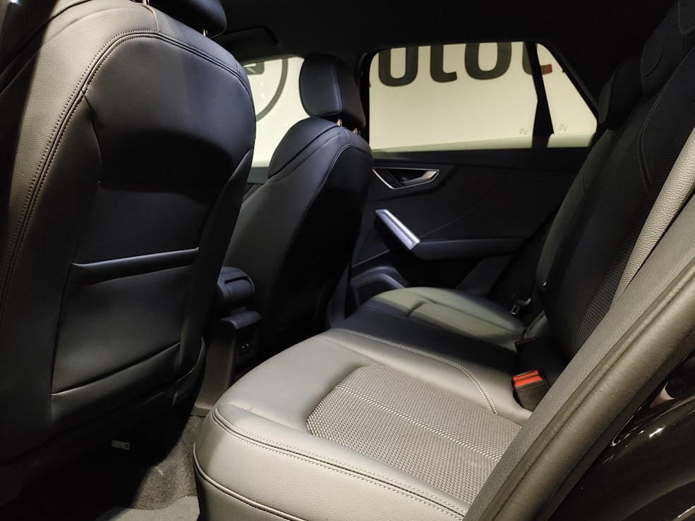 AUDI Q2 35 TFSI S line S-tronic-image-4