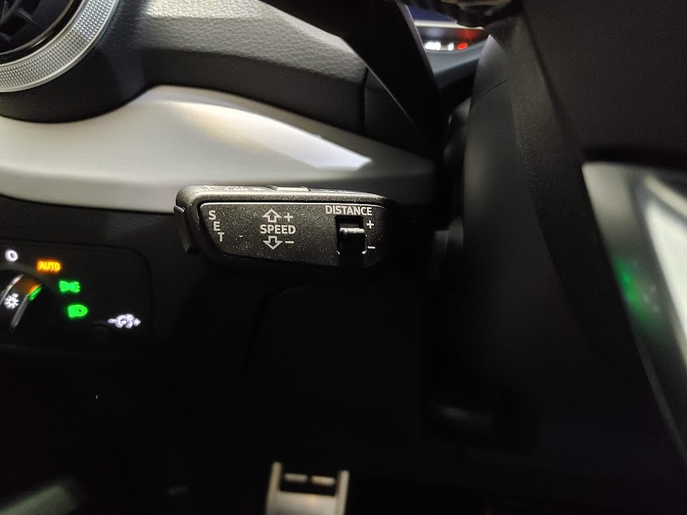 AUDI Q2 35 TFSI S line S-tronic-image-6