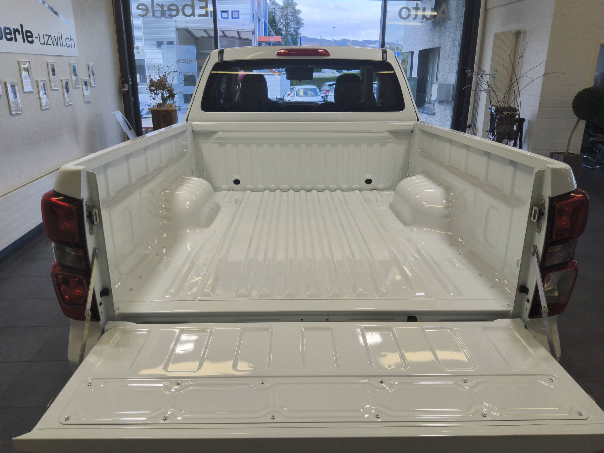ISUZU D-Max Space Pick-up 2.2 DDi Evolution 4x4-image-6