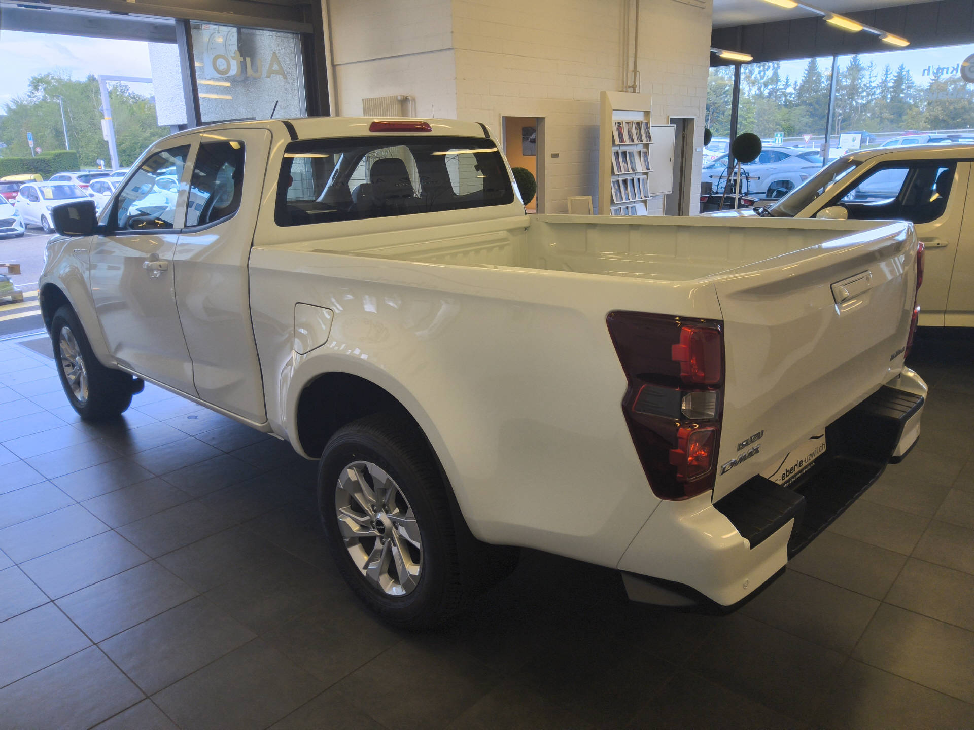 ISUZU D-Max Space Pick-up 2.2 DDi Evolution 4x4-image-4