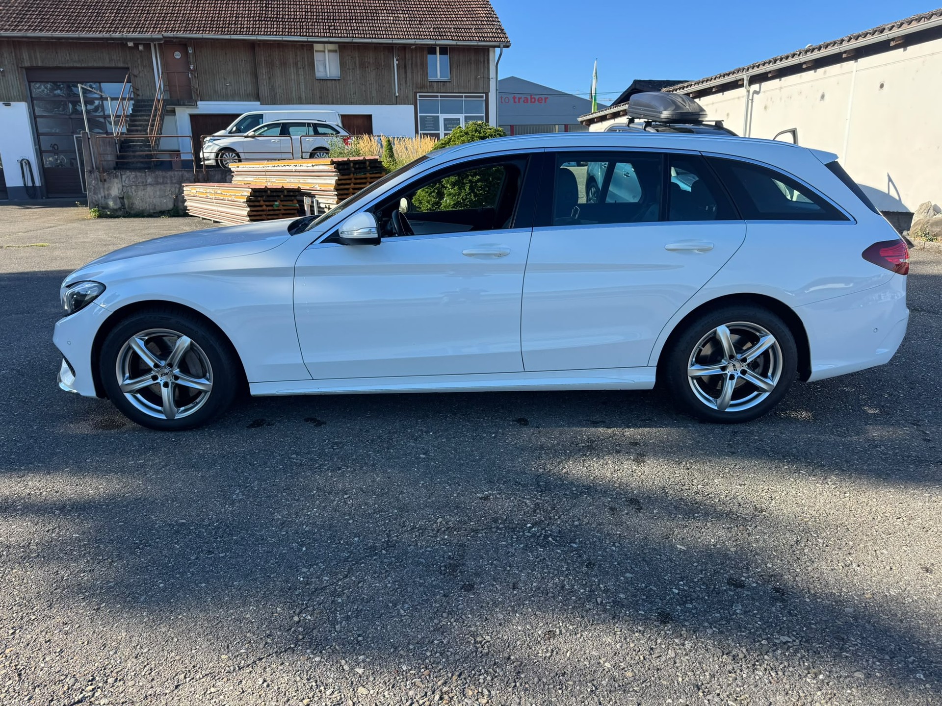 MERCEDES-BENZ C 400 AMG Line 4Matic 7G-Tronic-image-3