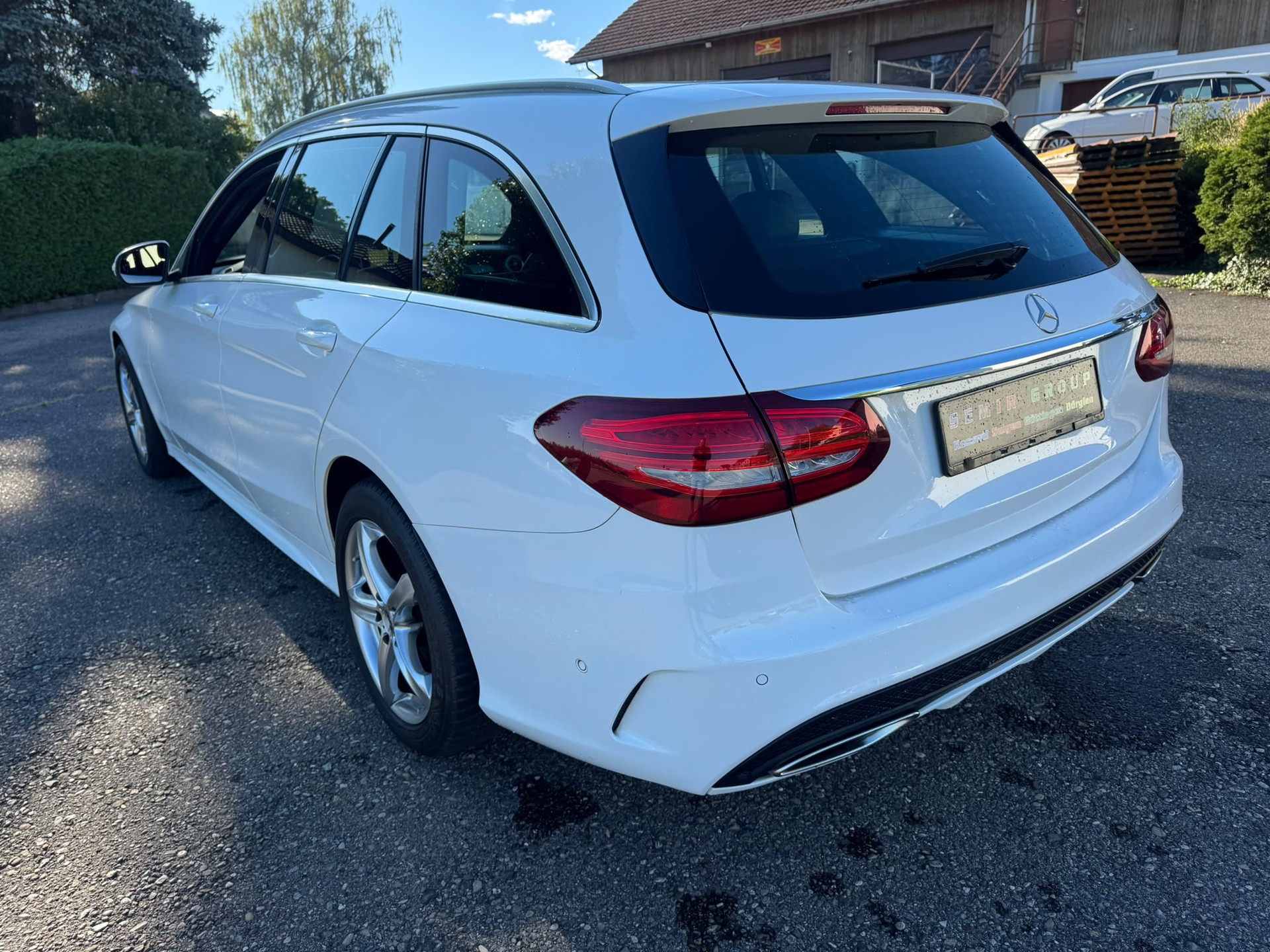 MERCEDES-BENZ C 400 AMG Line 4Matic 7G-Tronic-image-5