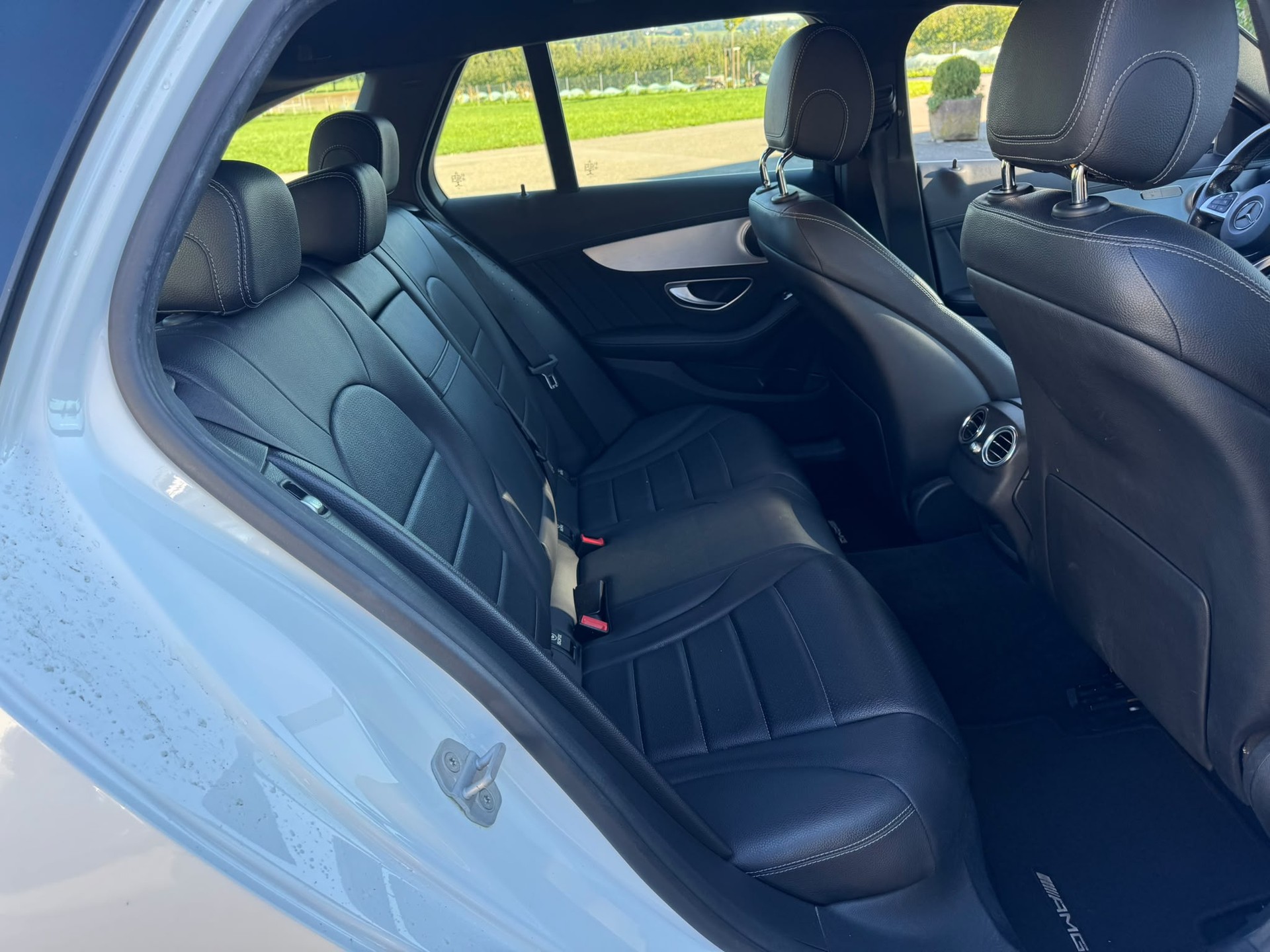MERCEDES-BENZ C 400 AMG Line 4Matic 7G-Tronic-image-15
