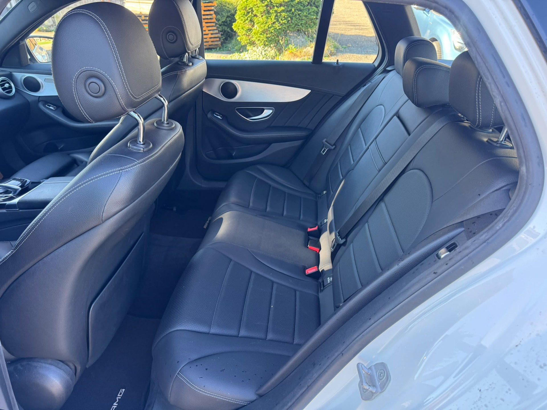 MERCEDES-BENZ C 400 AMG Line 4Matic 7G-Tronic-image-14
