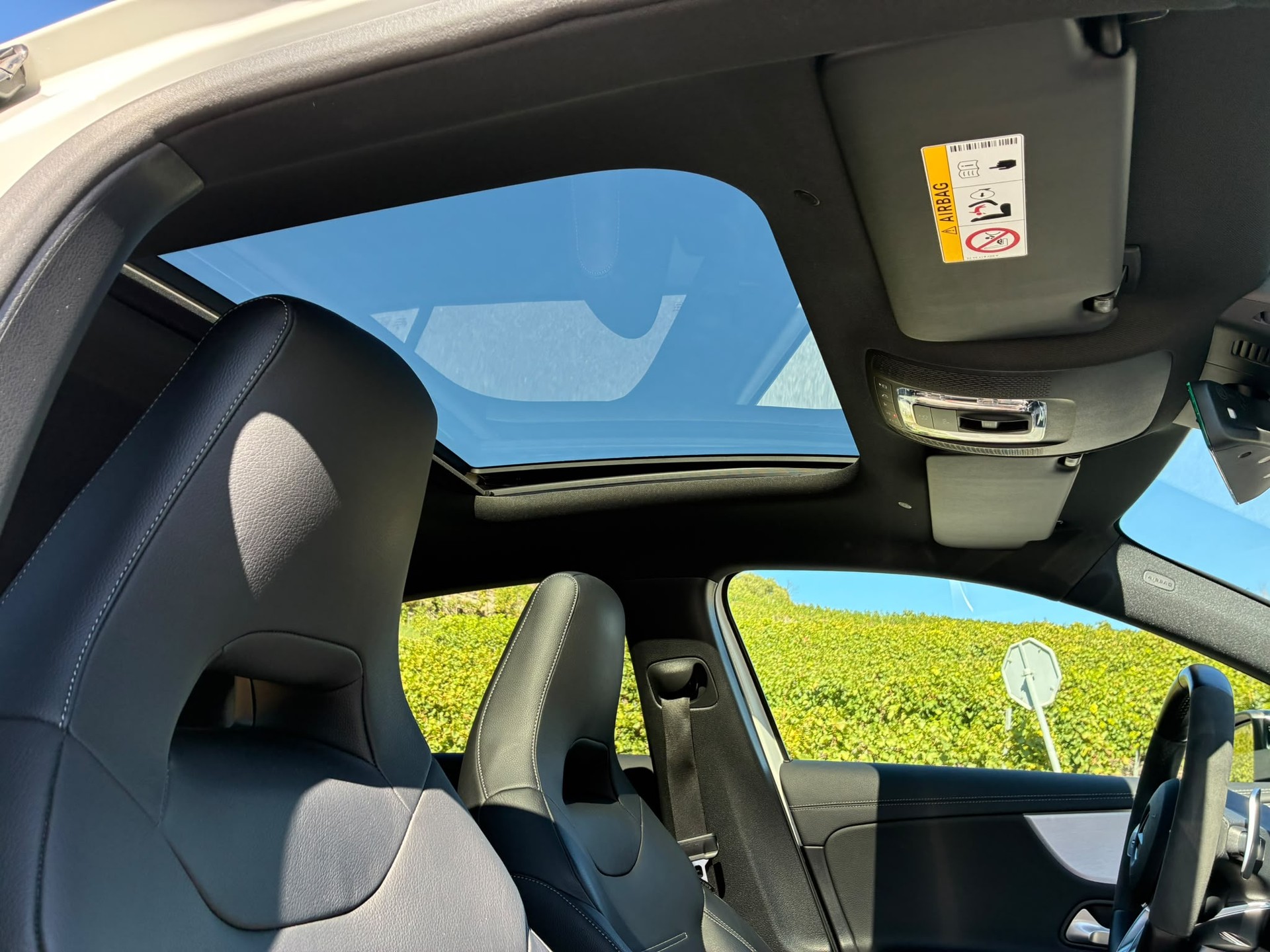 MERCEDES-BENZ A 45 S AMG 4Matic+ Speedshift-image-9