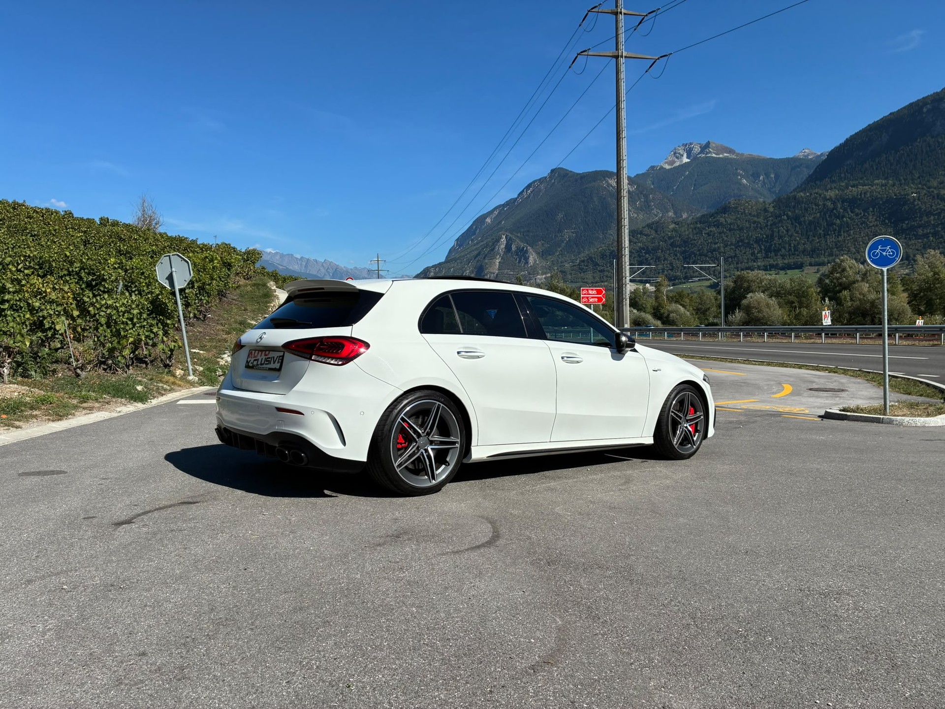 MERCEDES-BENZ A 45 S AMG 4Matic+ Speedshift-image-5