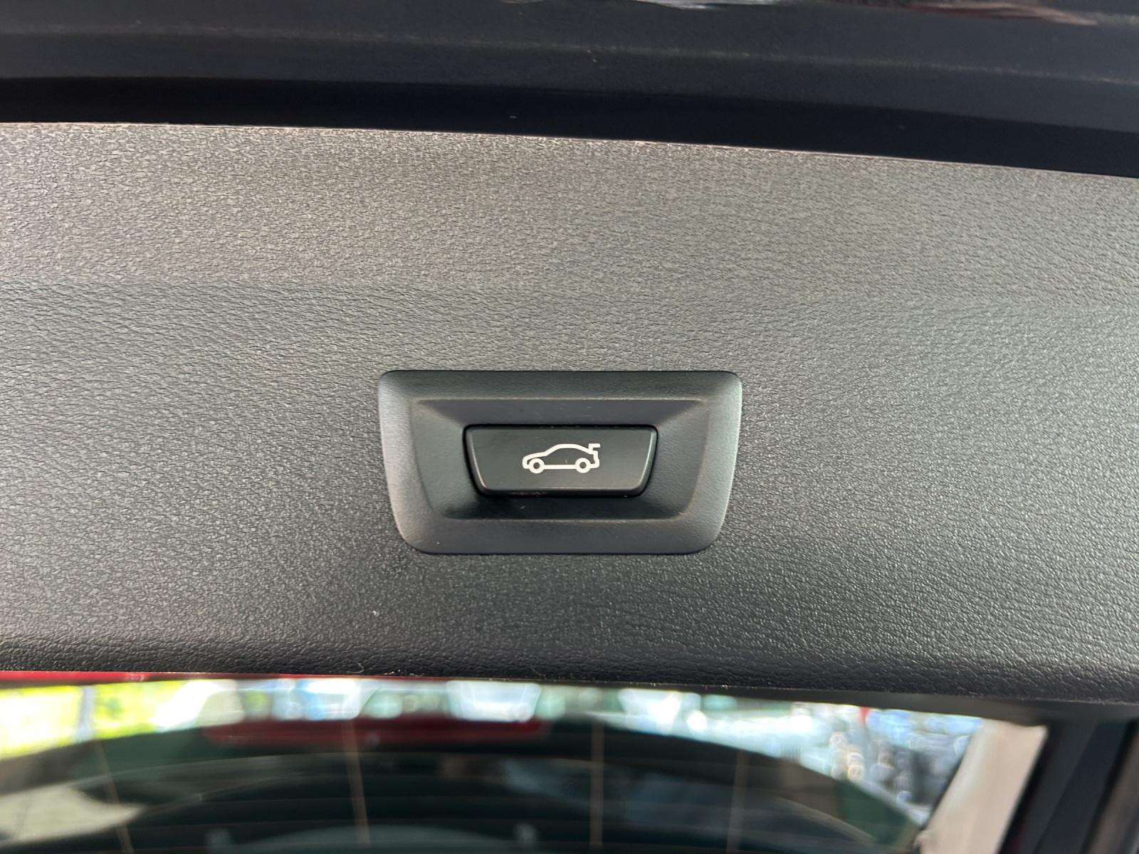 BMW X1 20i xDrive-image-26