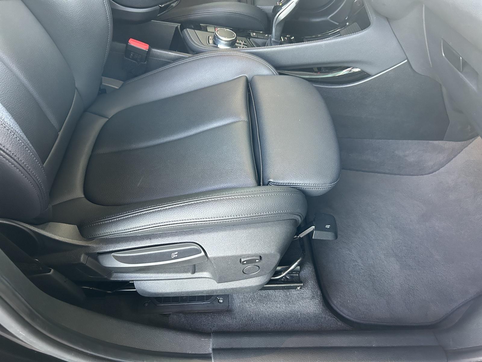 BMW X1 20i xDrive-image-19