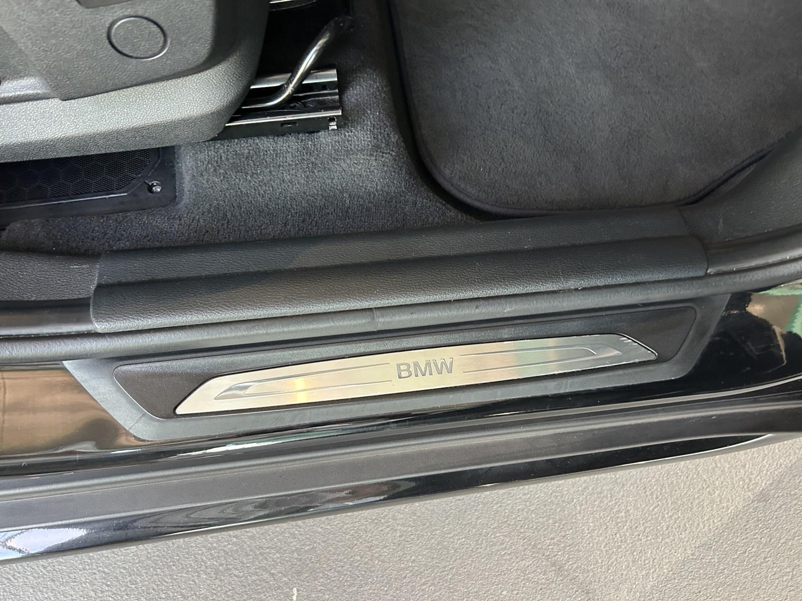 BMW X1 20i xDrive-image-29