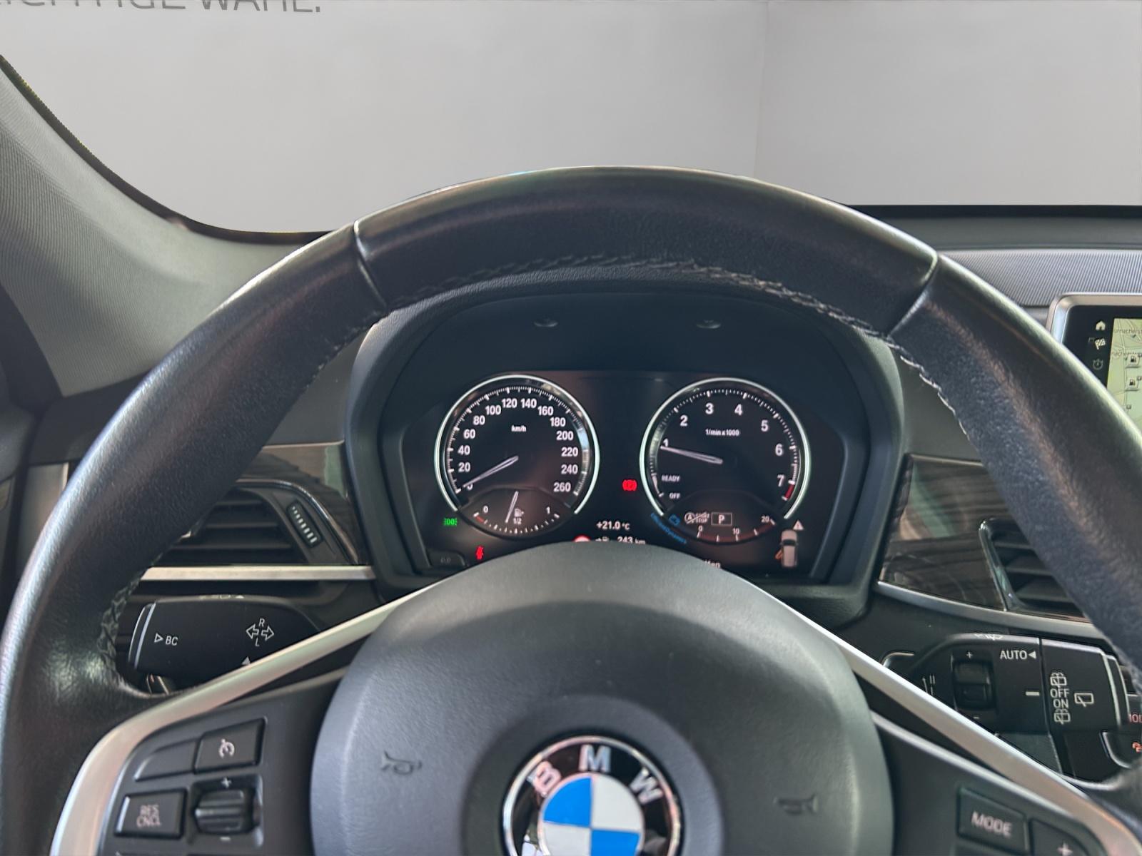BMW X1 20i xDrive-image-9