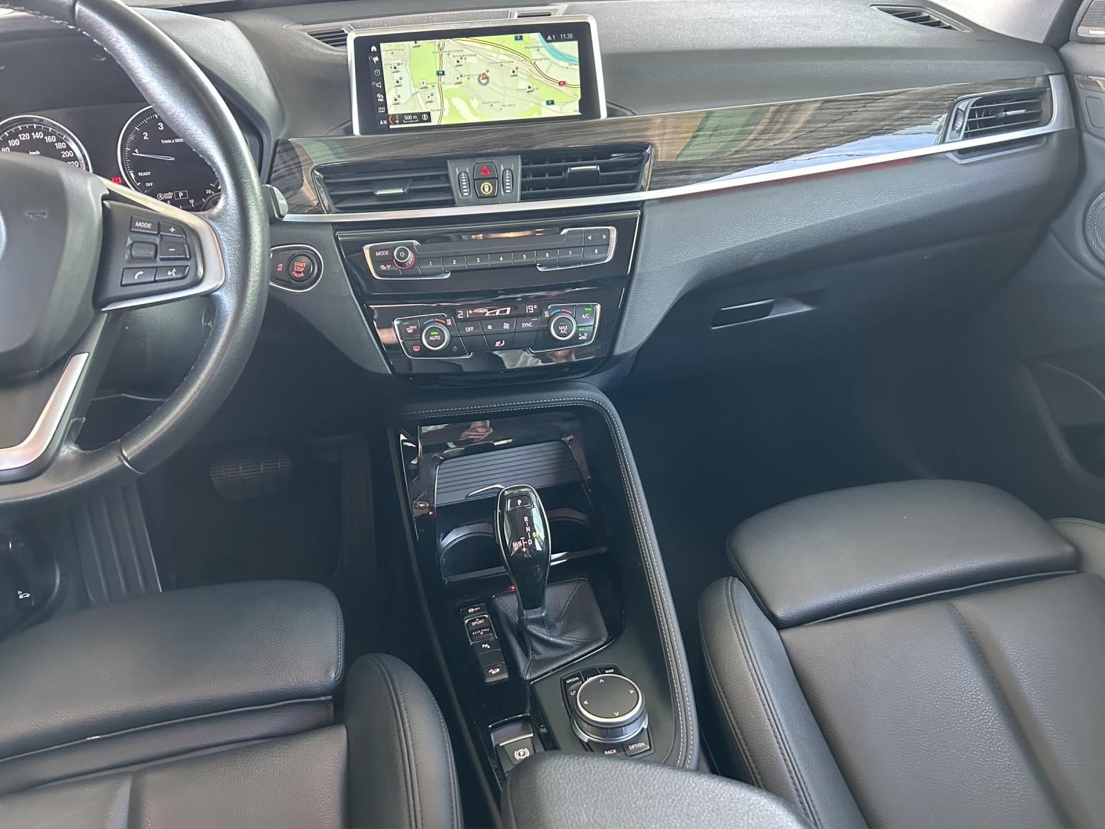 BMW X1 20i xDrive-image-10