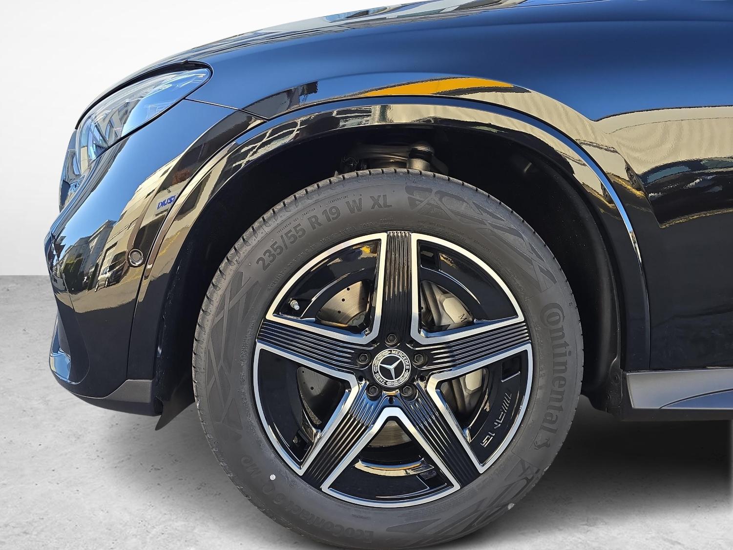 MERCEDES-BENZ GLC 220 d 4MATIC AMG Line-image-12