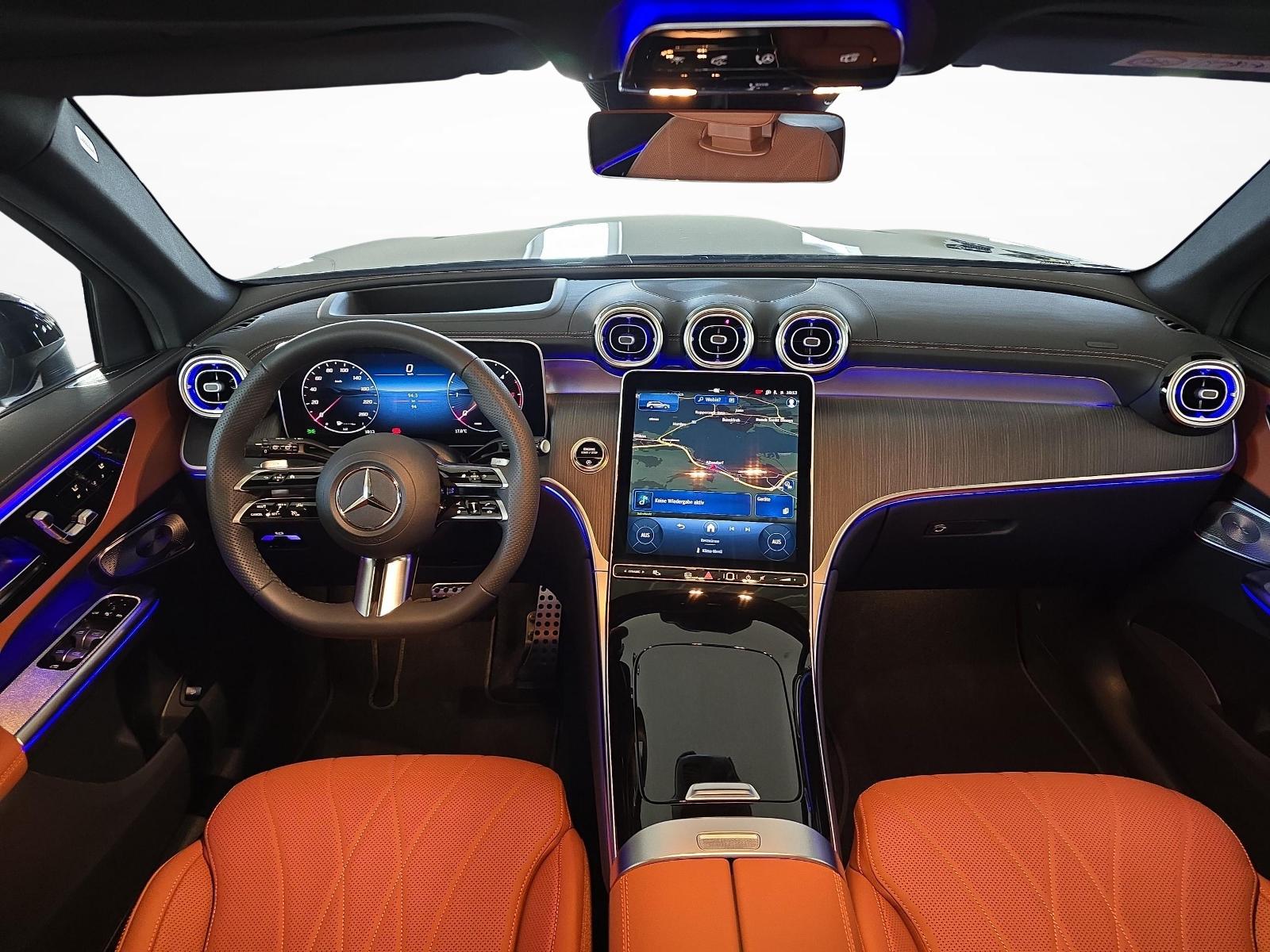 MERCEDES-BENZ GLC 220 d 4MATIC AMG Line-image-8