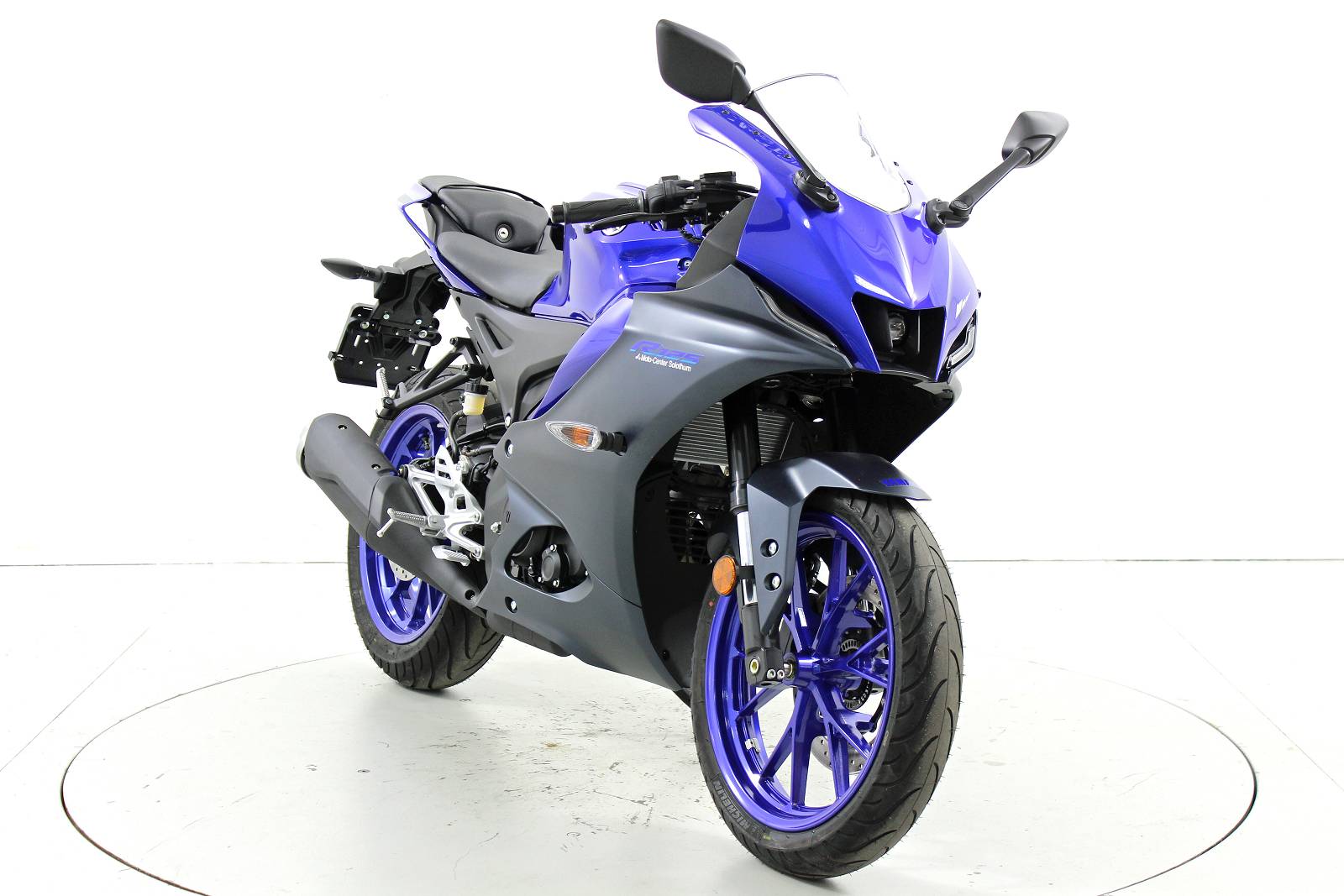 YAMAHA YZF-R125 ABS-showroom-element-1
