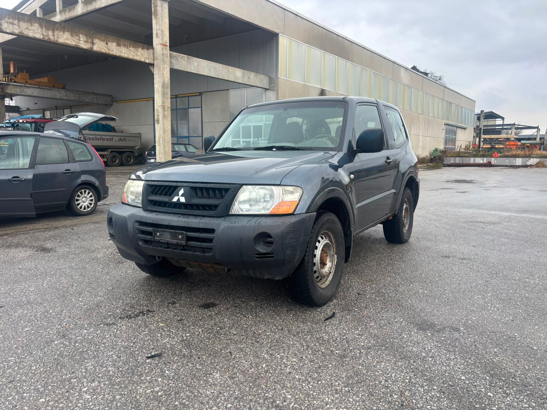 MITSUBISHI Pajero 3.2 DI-D Dakar-image-3