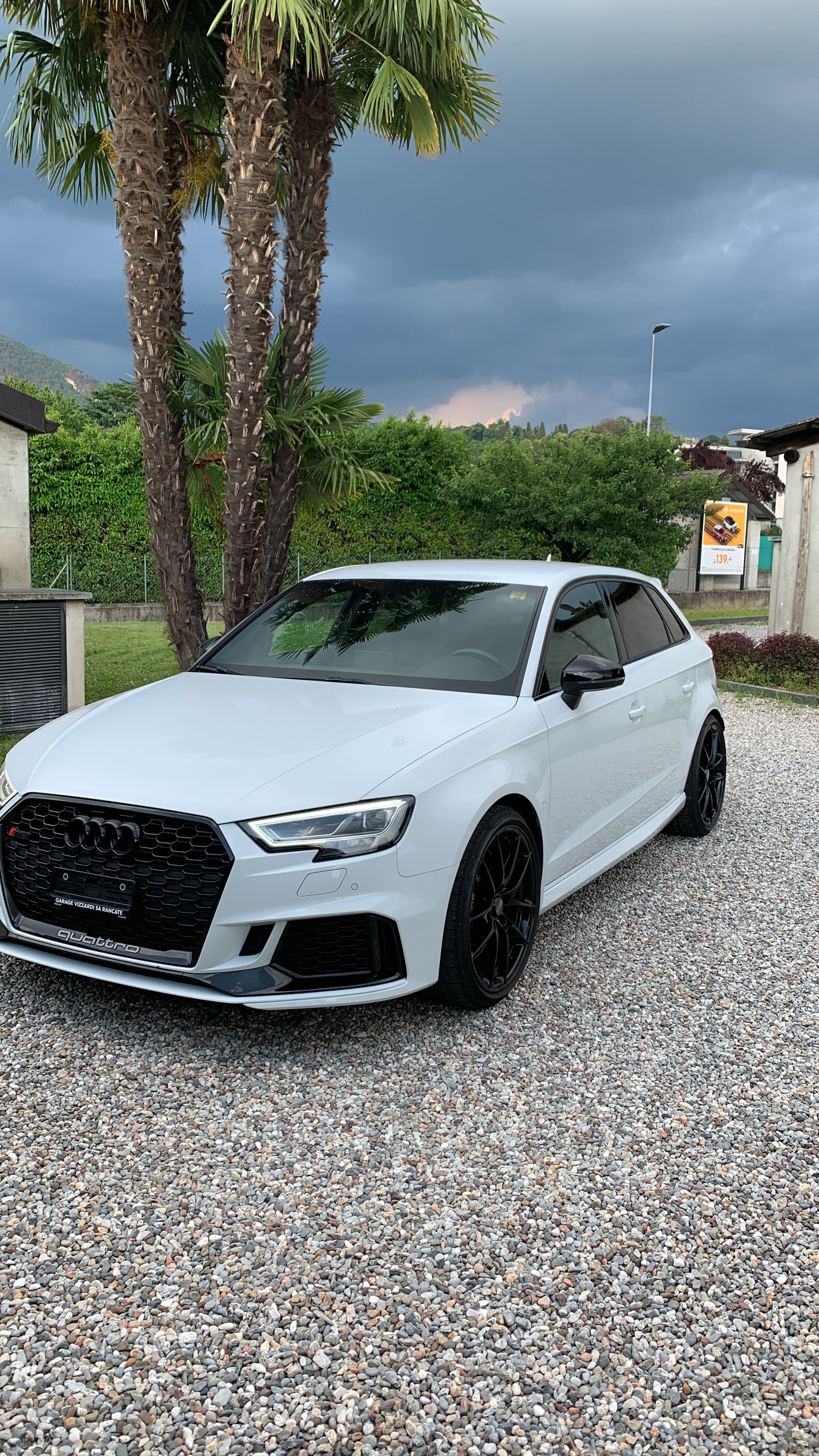 AUDI 2.5 T FSI quattro S-Tronic-image-0