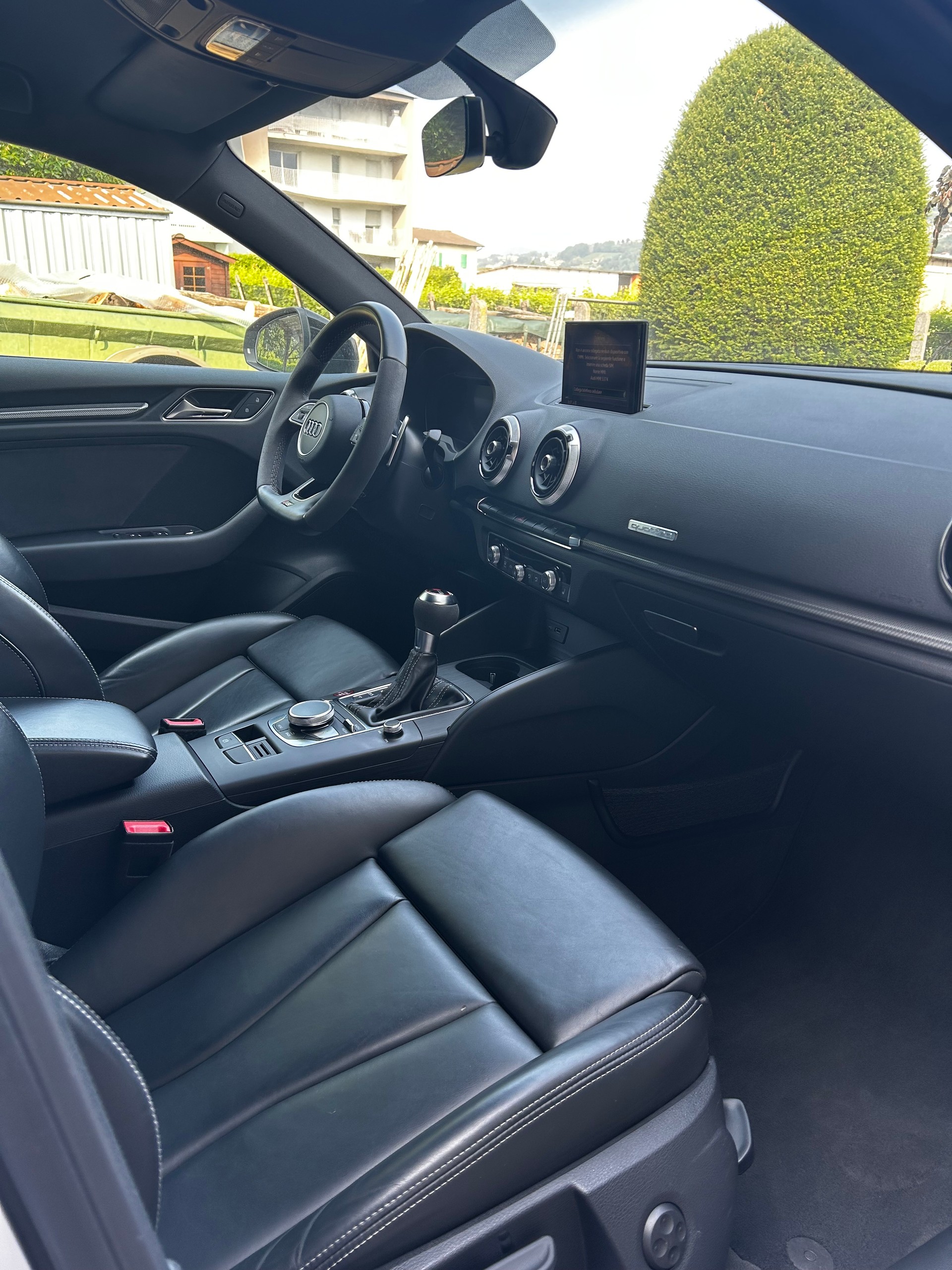 AUDI 2.5 T FSI quattro S-Tronic-image-5