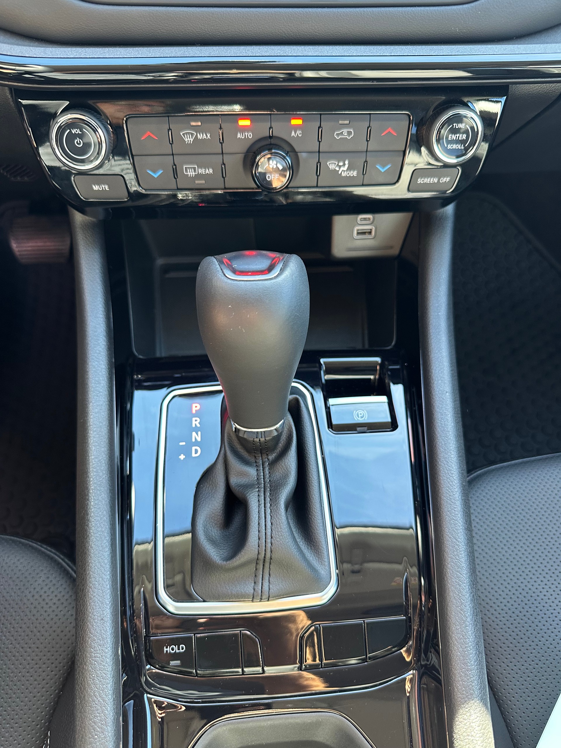 JEEP Compass 4x2 1.5 T MHEV Summit-image-9