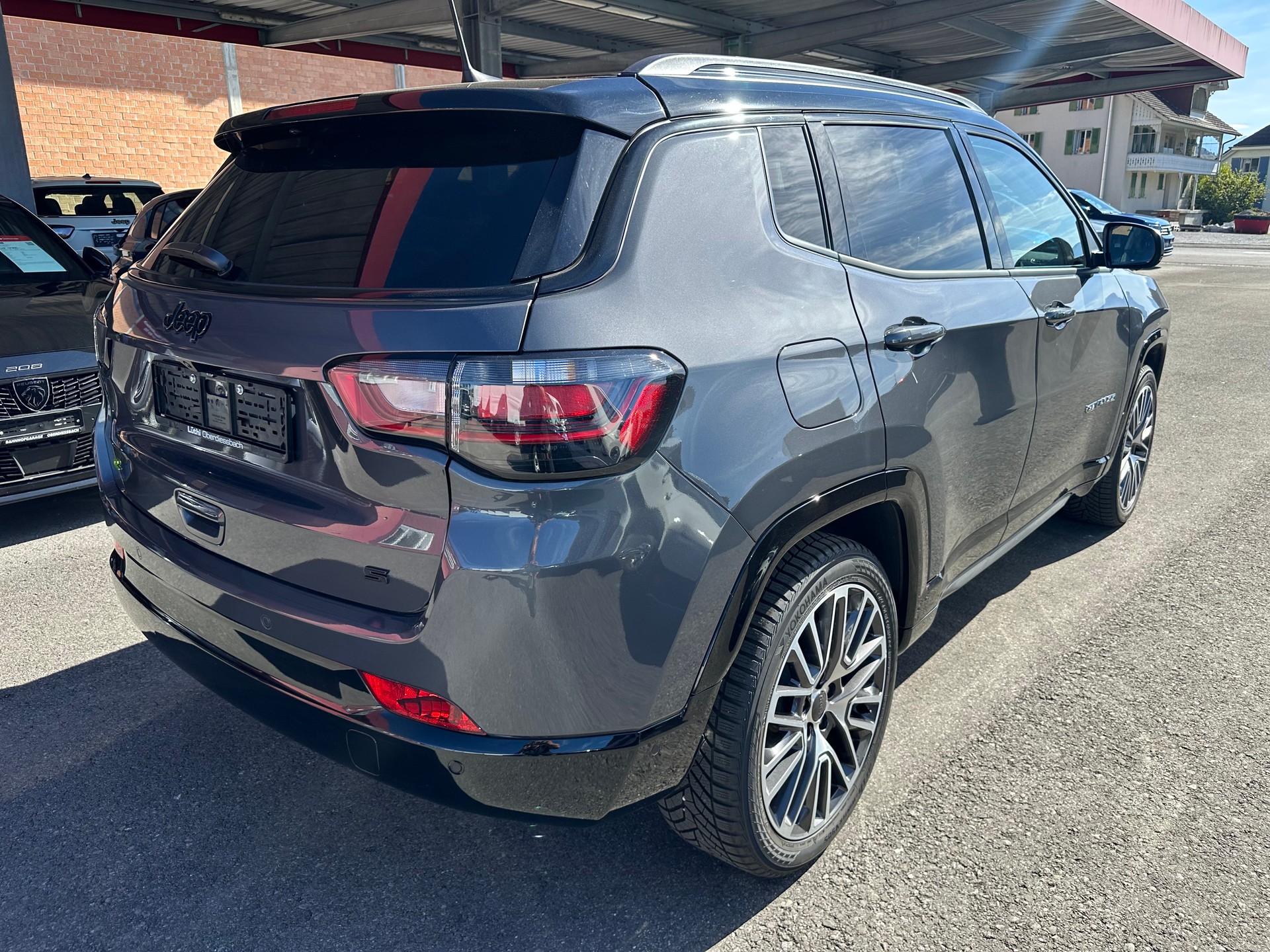 JEEP Compass 4x2 1.5 T MHEV Summit-image-2