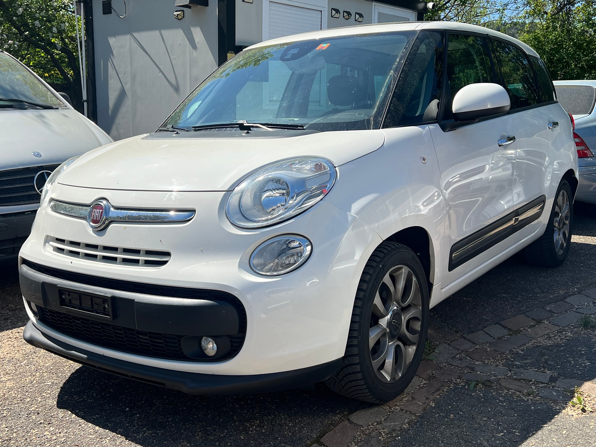 FIAT 500L Living 1.6 JTD Lounge-image-1