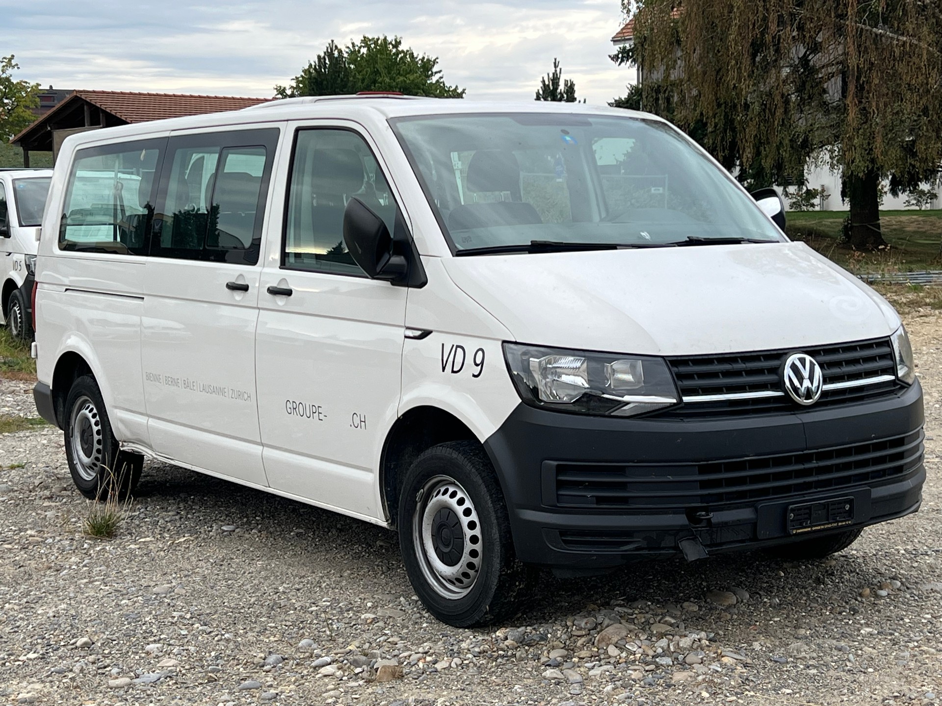 VW T6 Caravelle 2.0 TDI Trendline Liberty LWB-image-2