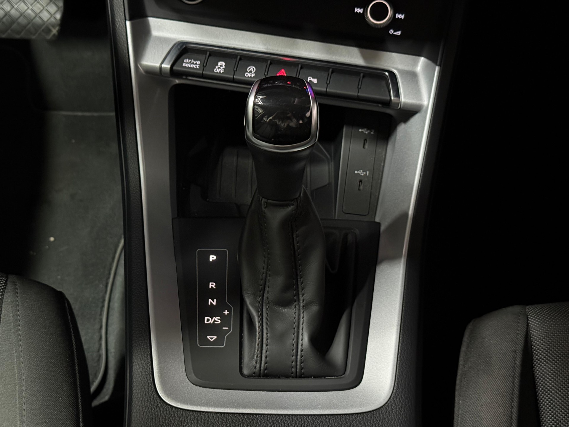 AUDI Q3 Sportback 35 TDI quattro S-tronic-image-16