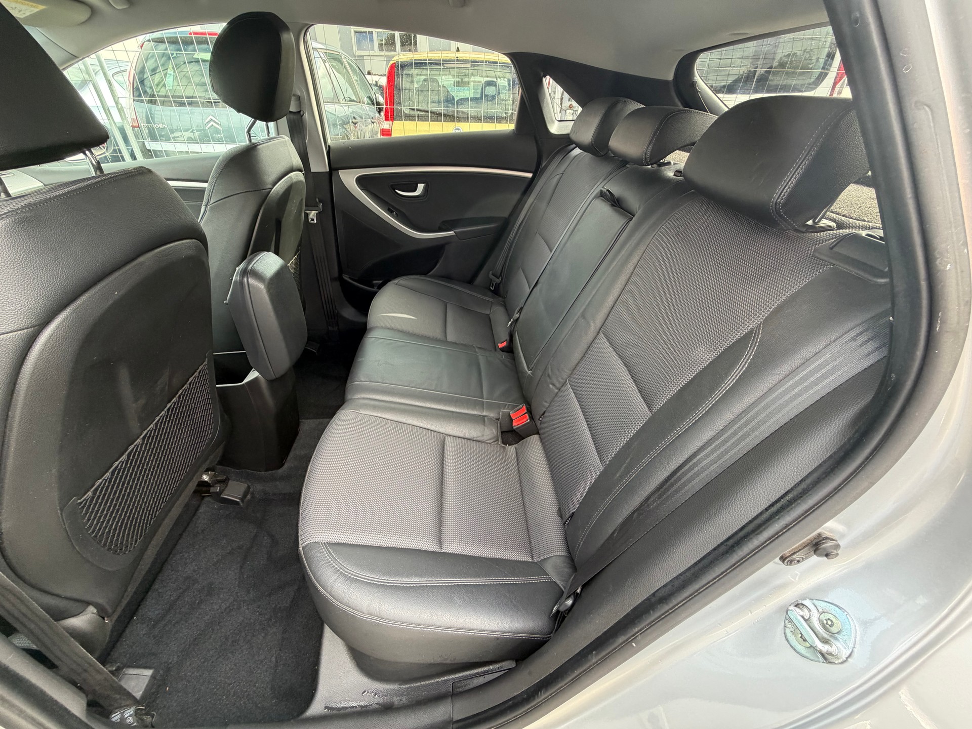 HYUNDAI i30 1.6 GDI GO!-image-7