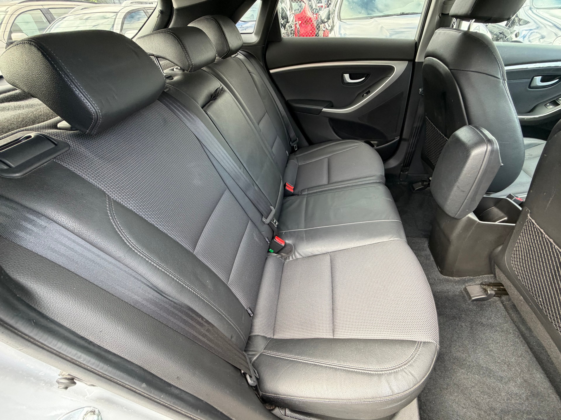 HYUNDAI i30 1.6 GDI GO!-image-8