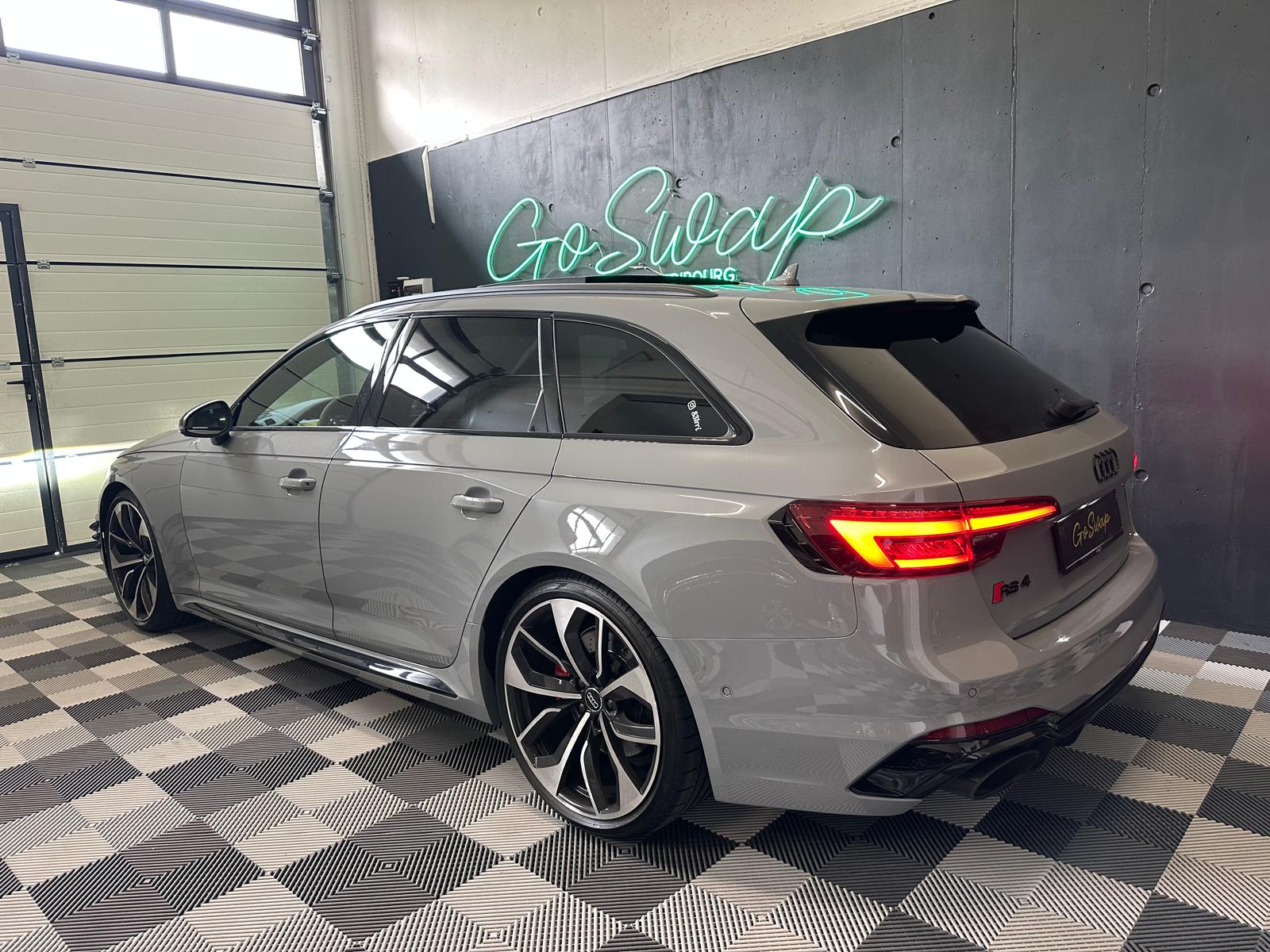 AUDI Audi RS4 Avant 2.9 TFSI quattro-image-3