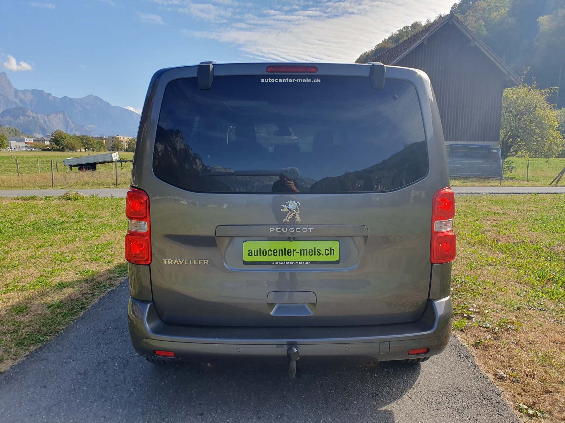 PEUGEOT Traveller Standard 2.0 BlueHDi 180 Allure S/S-image-5