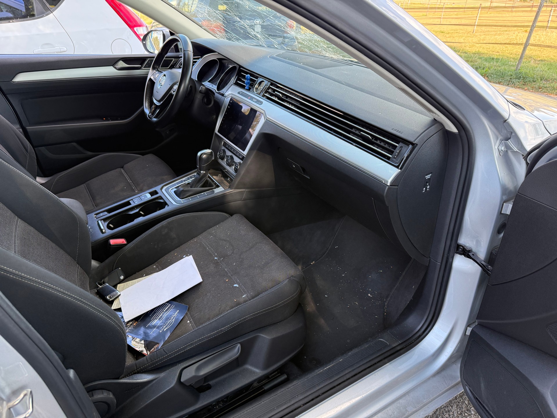VW Passat Variant 2.0 TDI SCR BMT Comfortline DSG-image-9