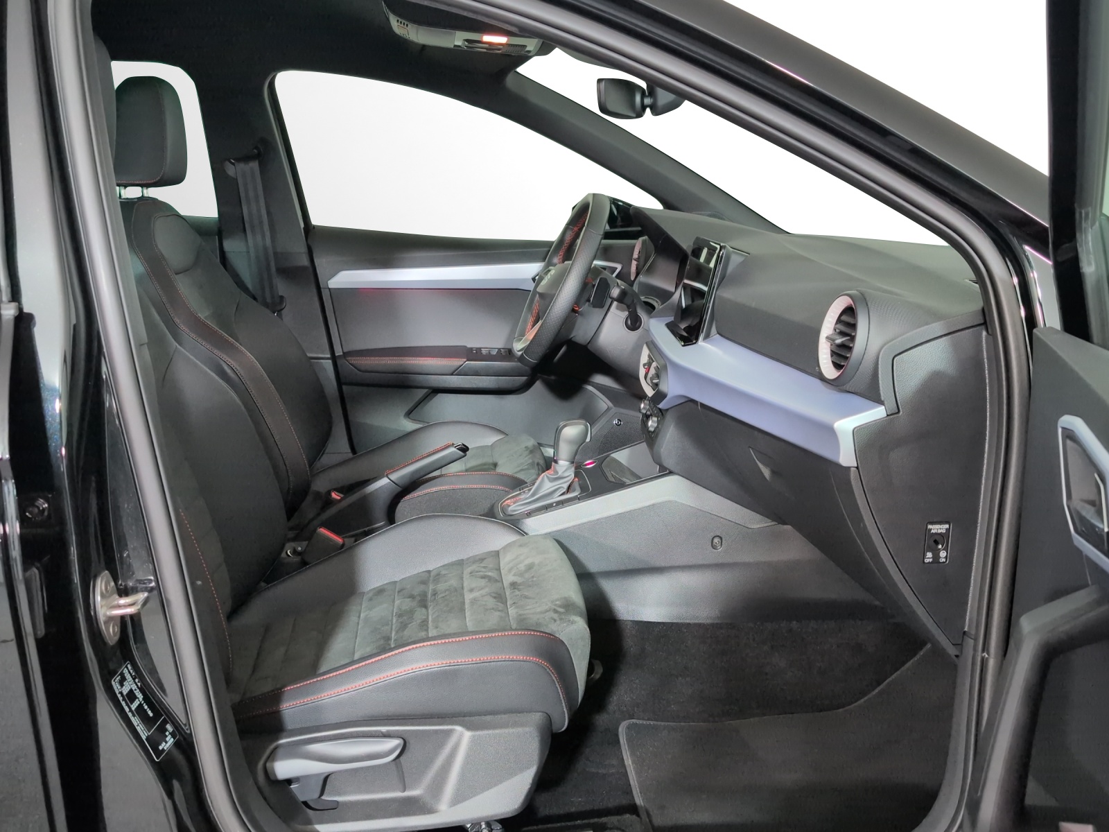 SEAT Ibiza 1.0 EcoTSI Hola FR DSG-image-6