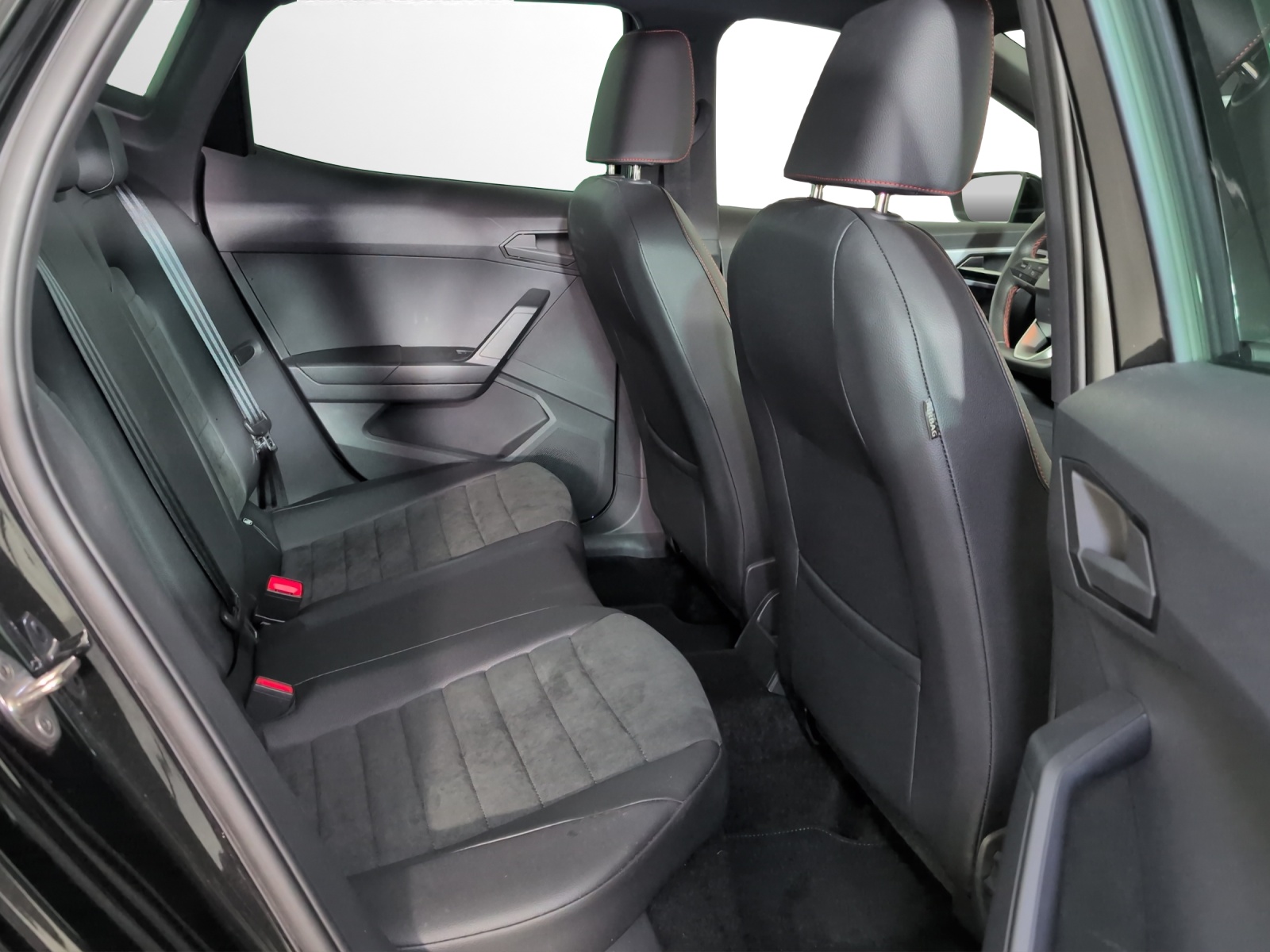 SEAT Ibiza 1.0 EcoTSI Hola FR DSG-image-8