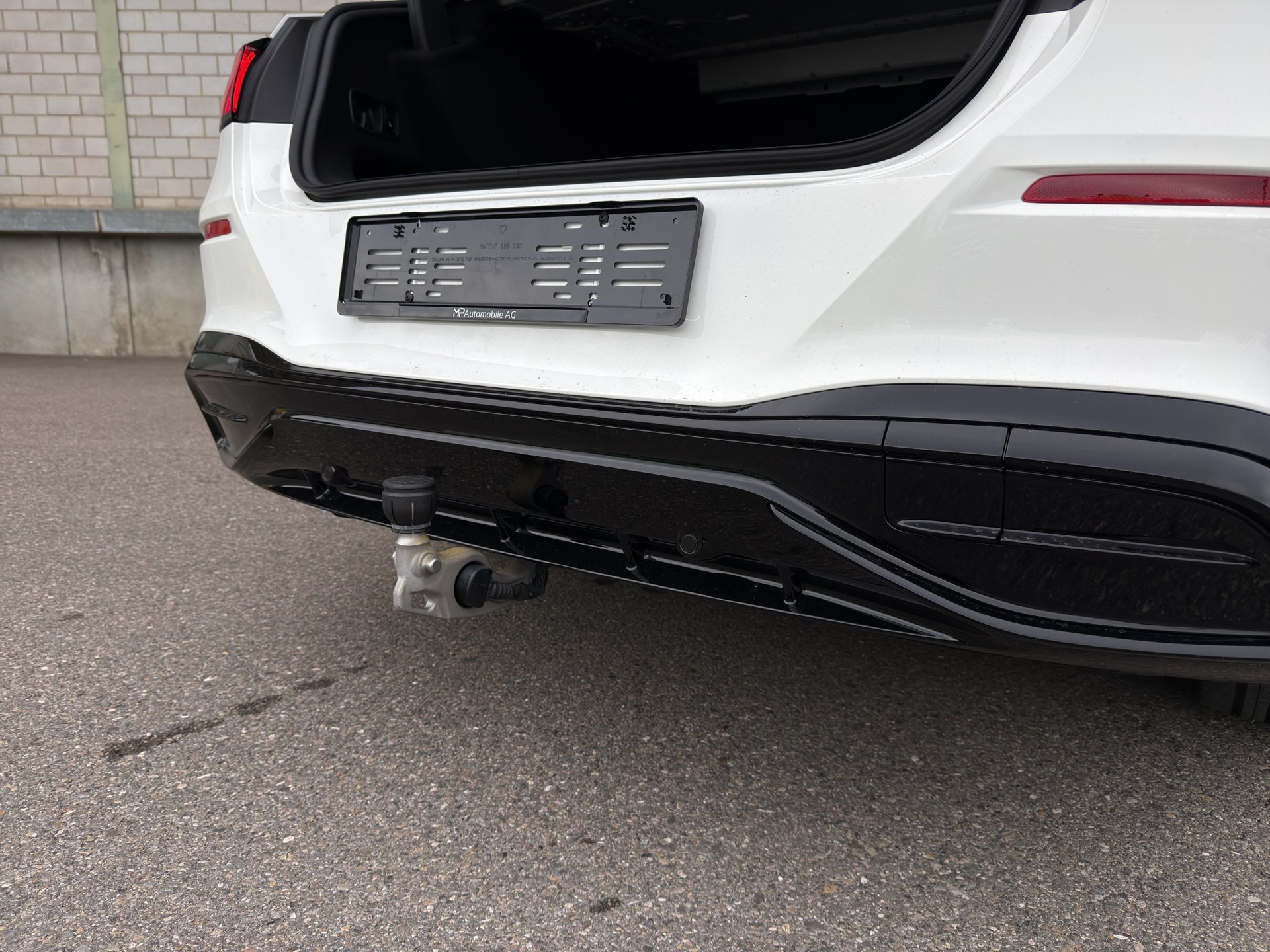MERCEDES-BENZ C 400 94 kWh 4Matic AMG Line-image-15