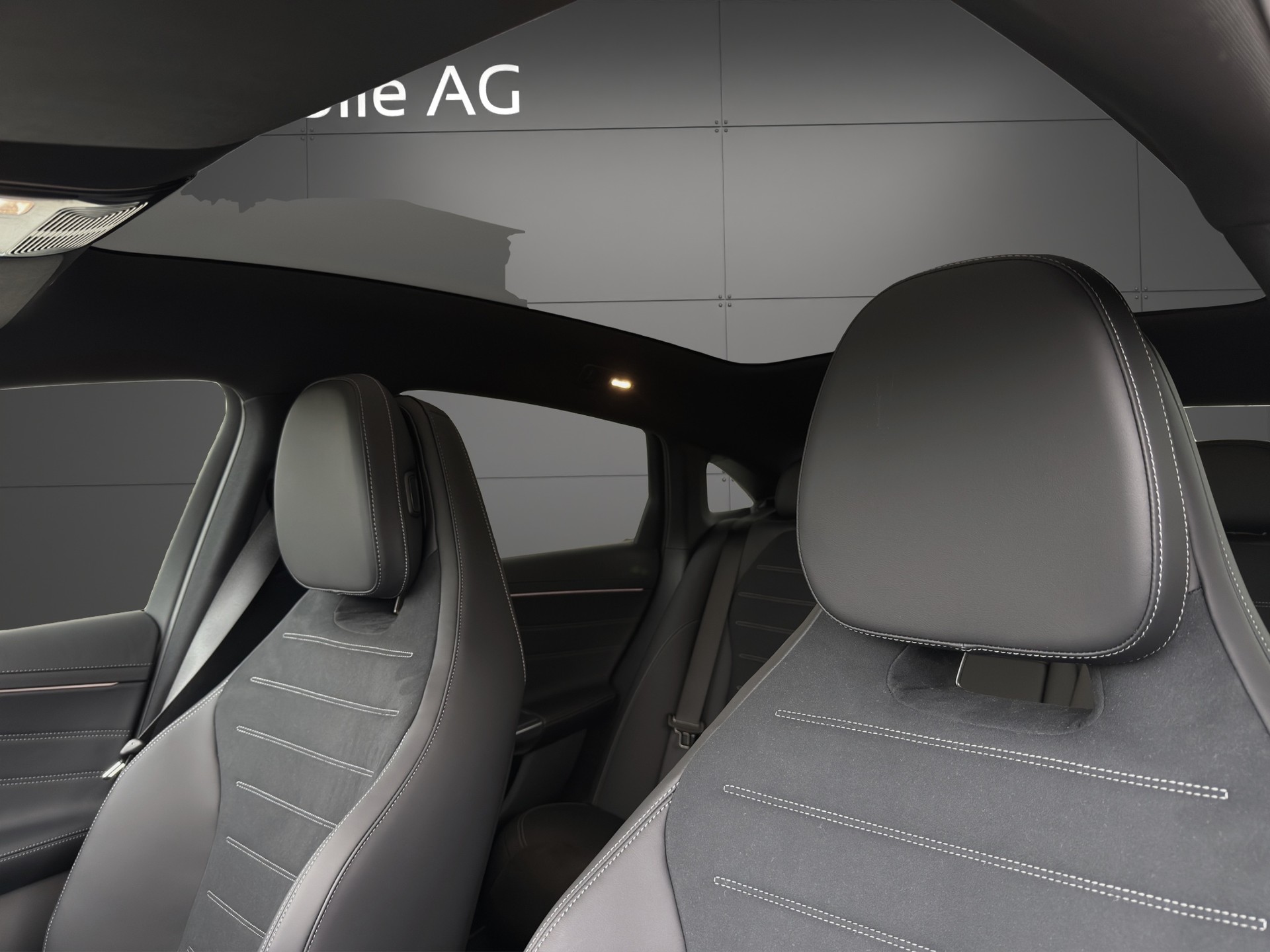 MERCEDES-BENZ C 400 94 kWh 4Matic AMG Line-image-7