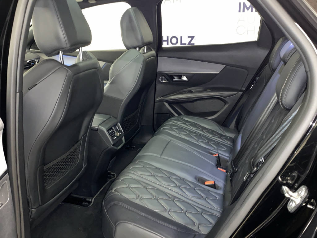 PEUGEOT 3008 1.6 Plug-in Hybrid4 GT-image-16