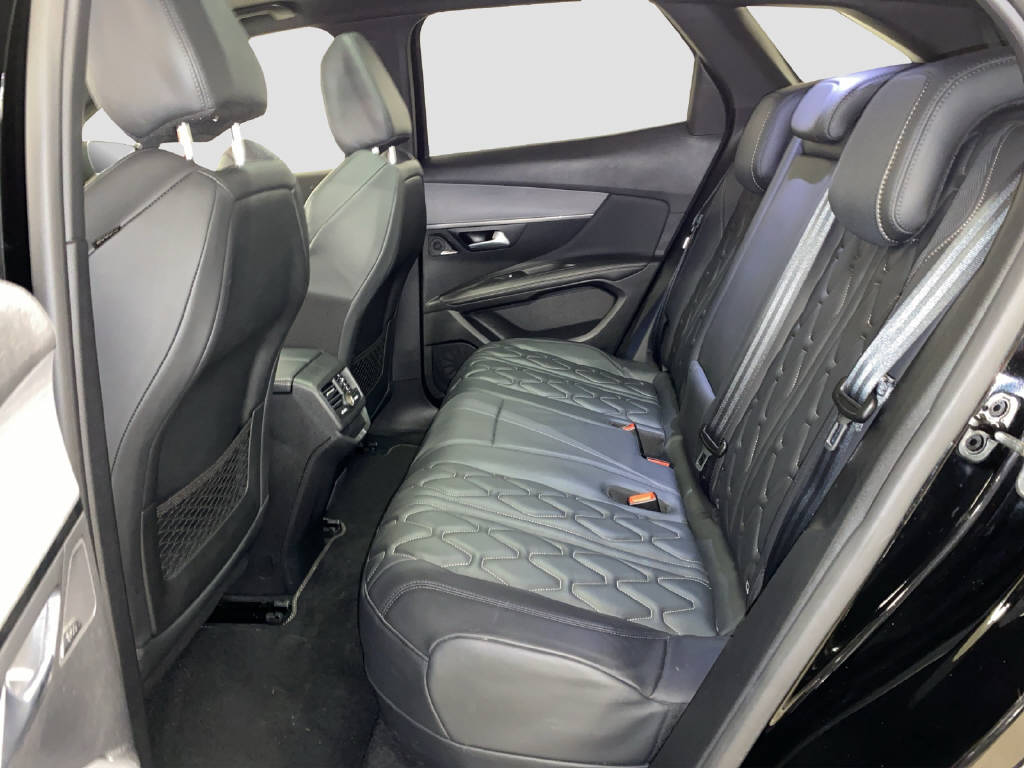 PEUGEOT 3008 1.6 Plug-in Hybrid4 GT-image-12