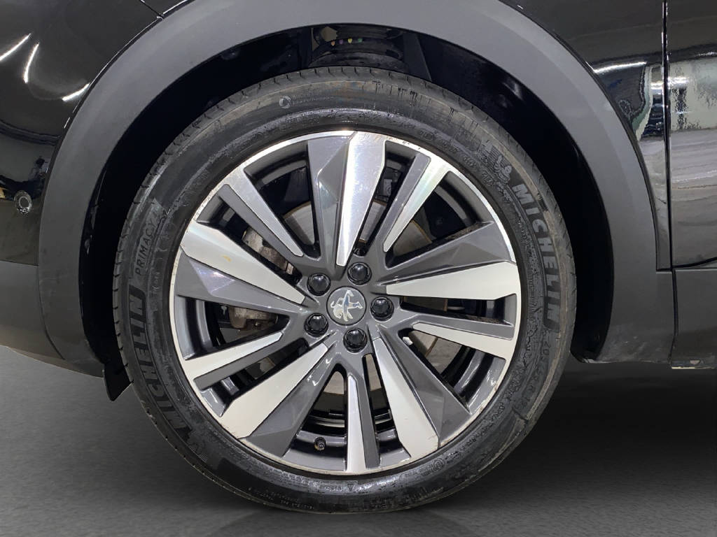 PEUGEOT 3008 1.6 Plug-in Hybrid4 GT-image-14