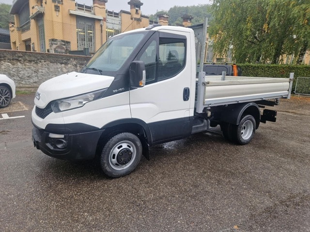IVECO DAILY 35 C 15 - Ponte Ribaltabile 3 Lati - Doppio Gancio di Traino KG. 3500-image-3