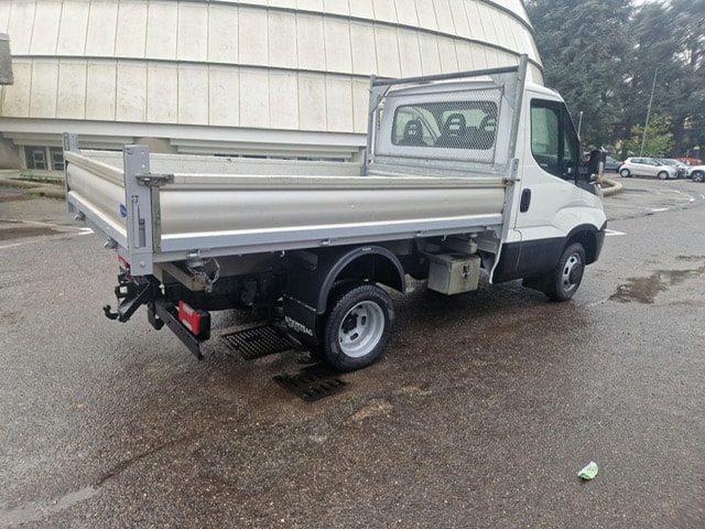 IVECO DAILY 35 C 15 - Ponte Ribaltabile 3 Lati - Doppio Gancio di Traino KG. 3500-image-6