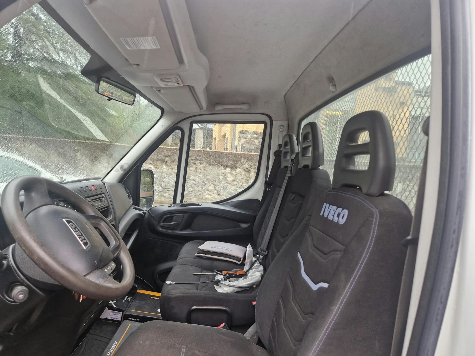 IVECO DAILY 35 C 15 - Ponte Ribaltabile 3 Lati - Doppio Gancio di Traino KG. 3500-image-11